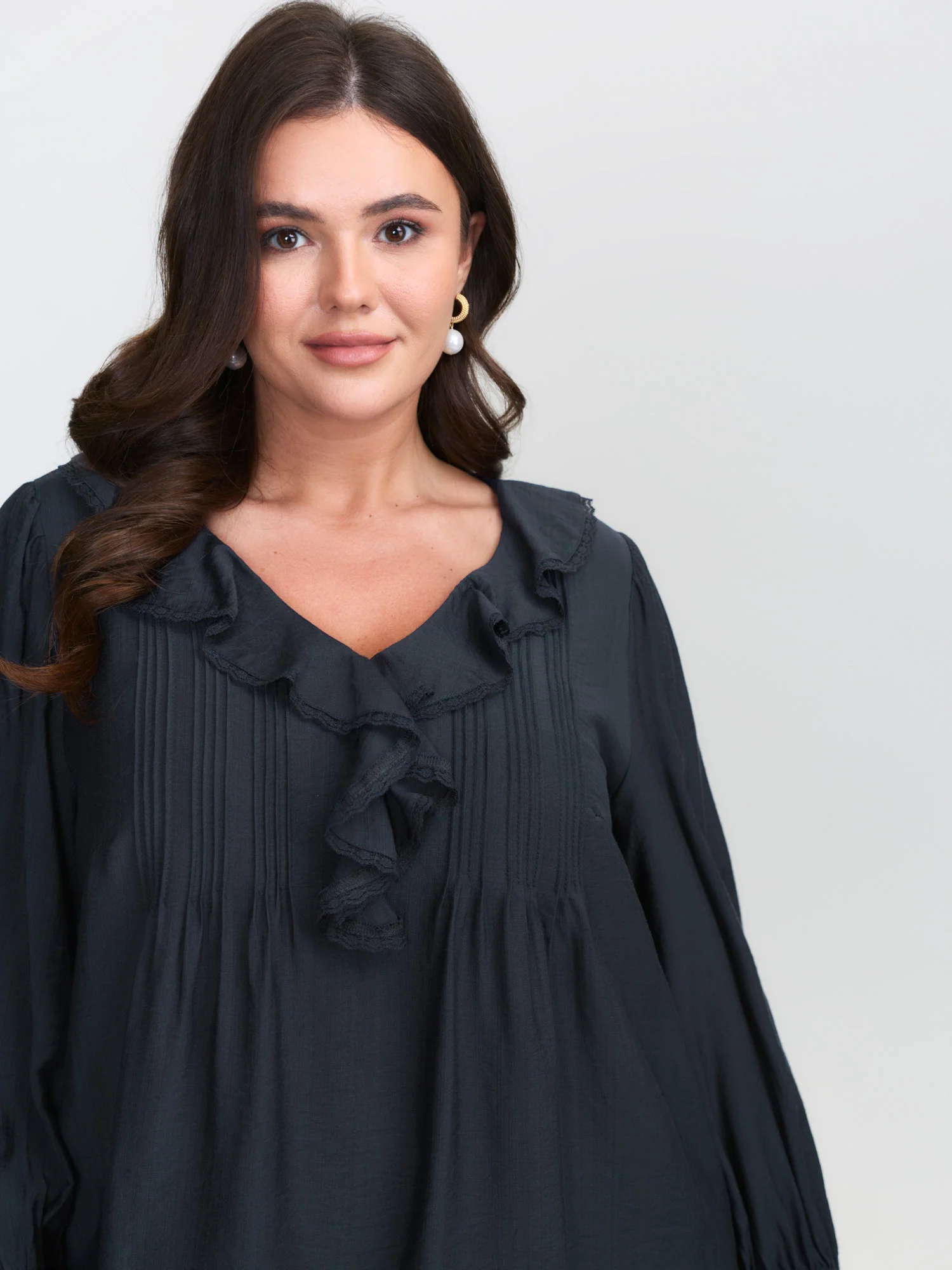 Ruffled Neckline Stretchy Cuffs Blouse - Image 2