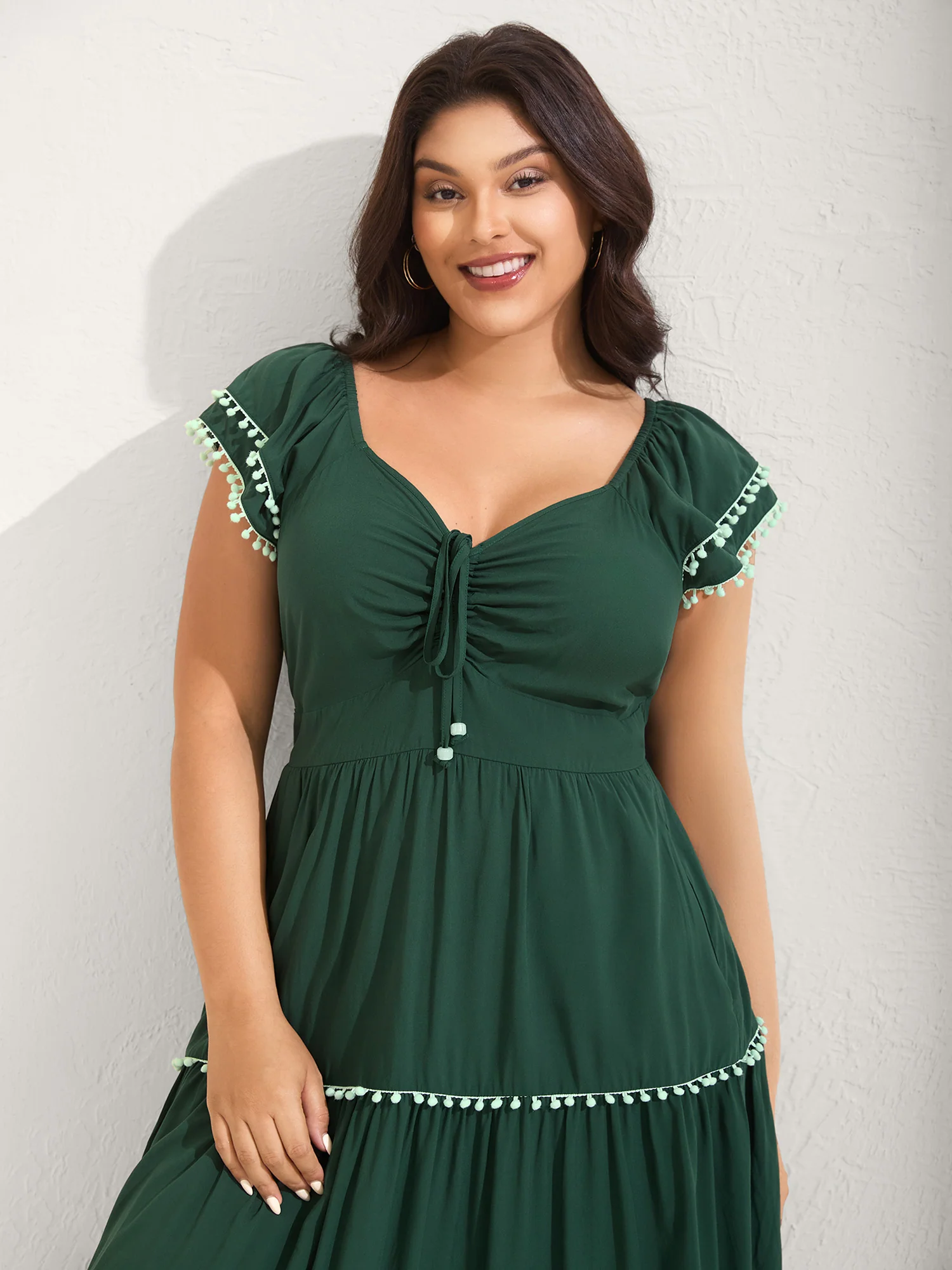 Ruffled Sweetheart Neck Tiered Midi Dress - Image 2