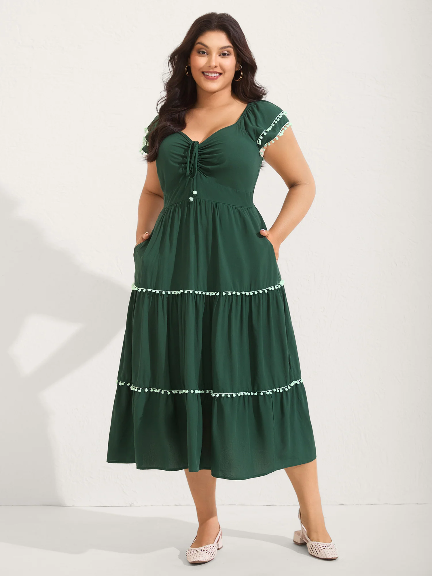 Ruffled Sweetheart Neck Tiered Midi Dress - Image 3
