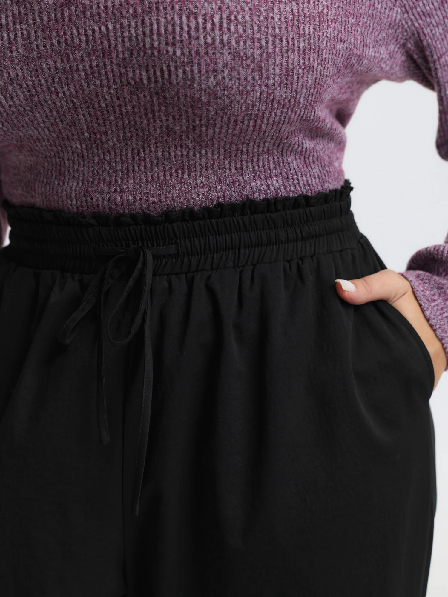 Ruffled Waist Drawstring Tapered Pants - Image 3