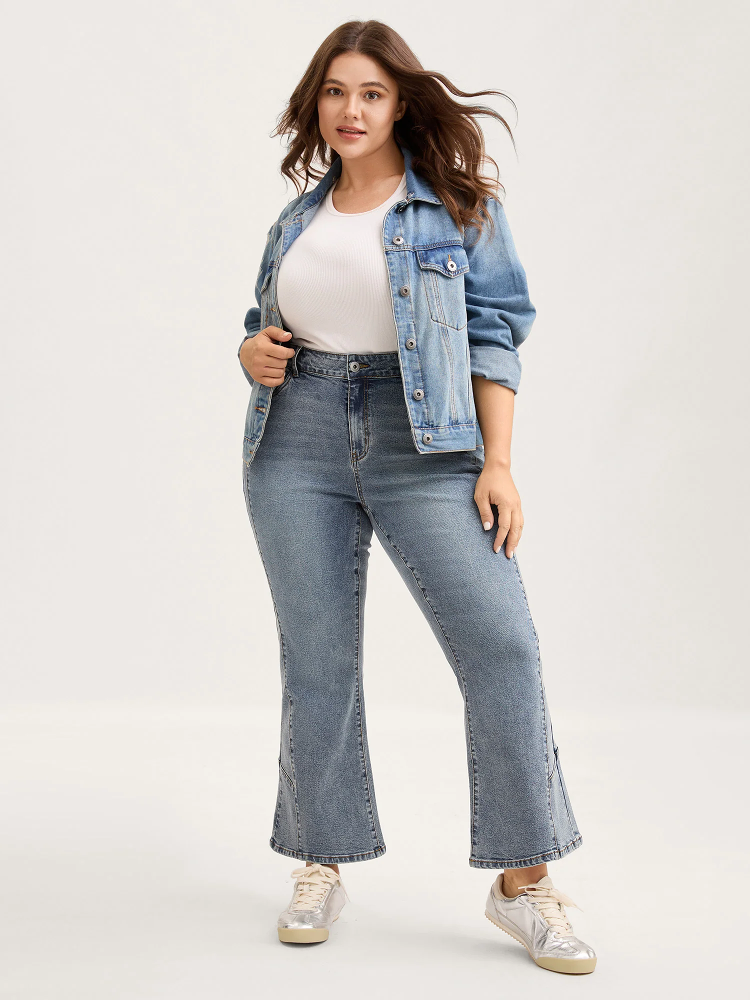 Sand Wash Bootcut Mid-Rise Jeans - Image 3