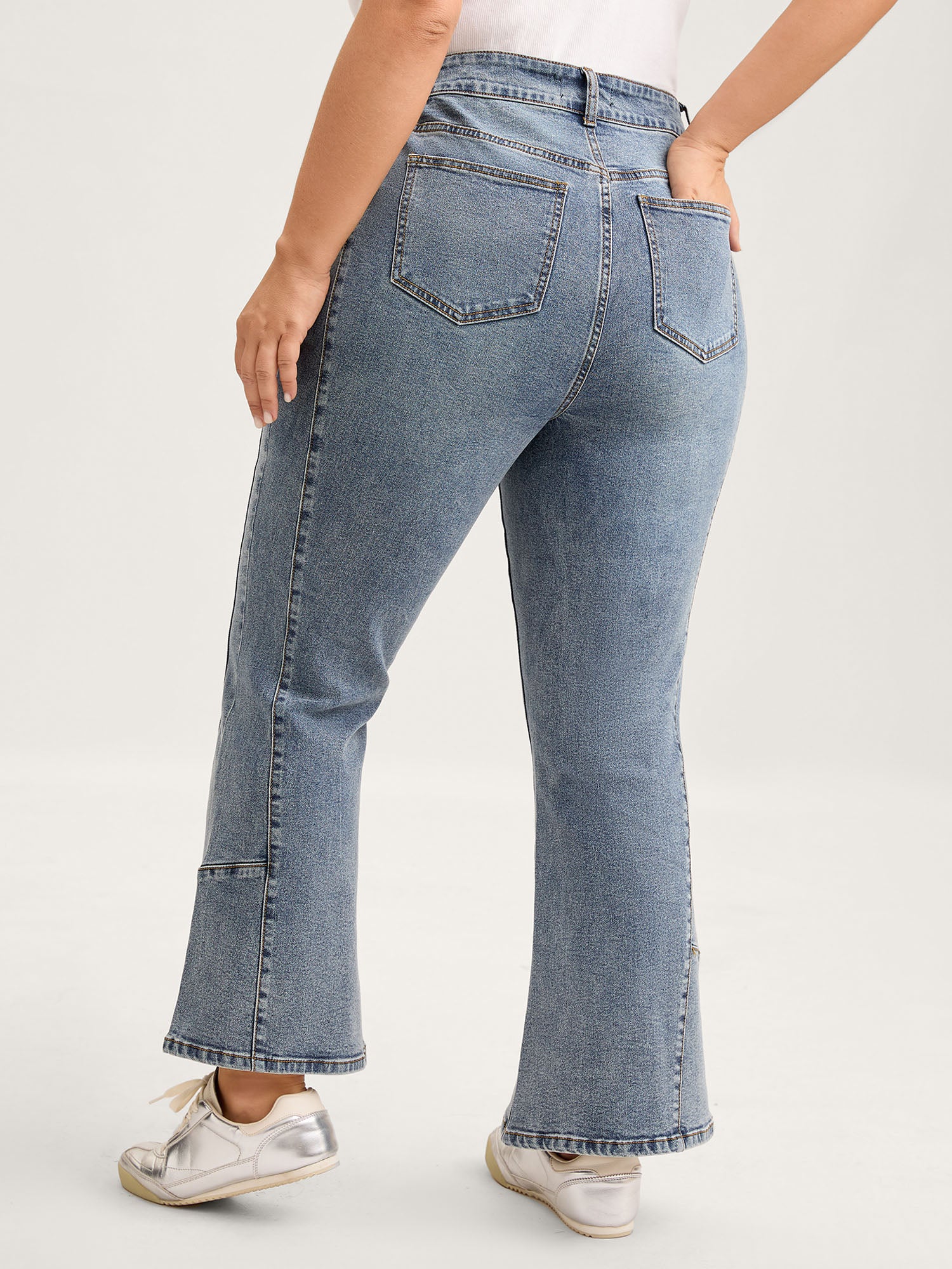 Sand Wash Bootcut Mid-Rise Jeans - Image 5