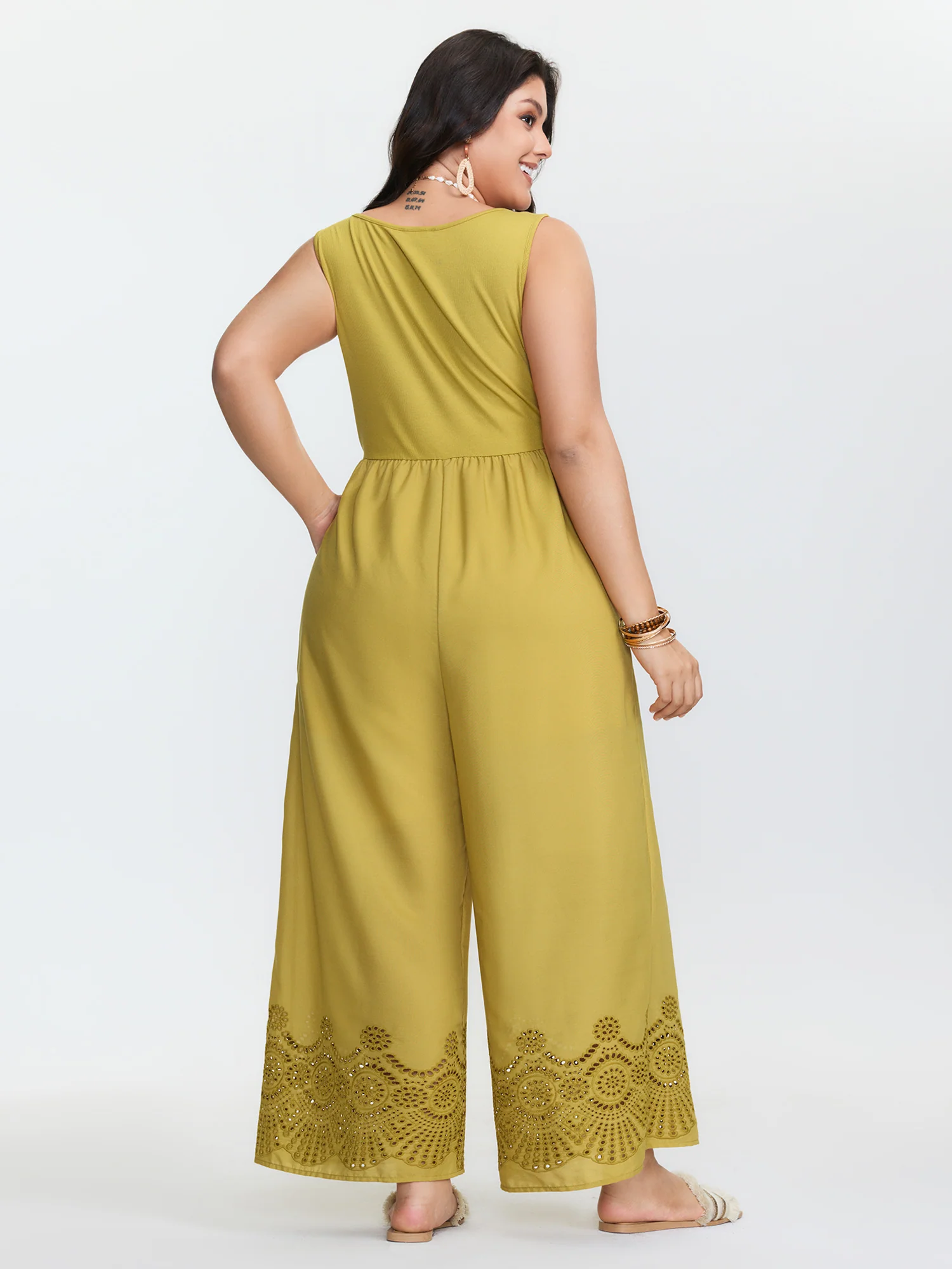 Scallop Embroidered Hem Sleeveless Jumpsuit - Image 5