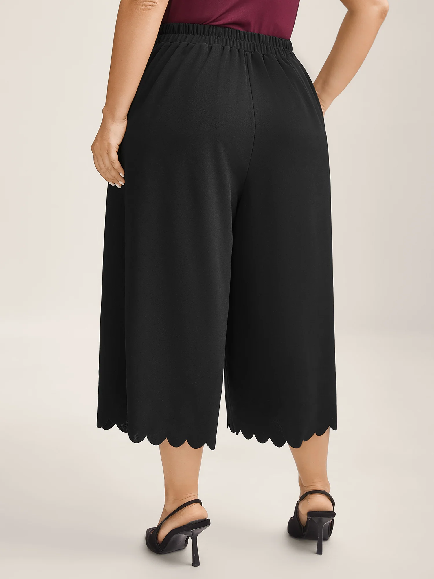 Scalloped Hem Wide-Leg Solid Pants - Image 4