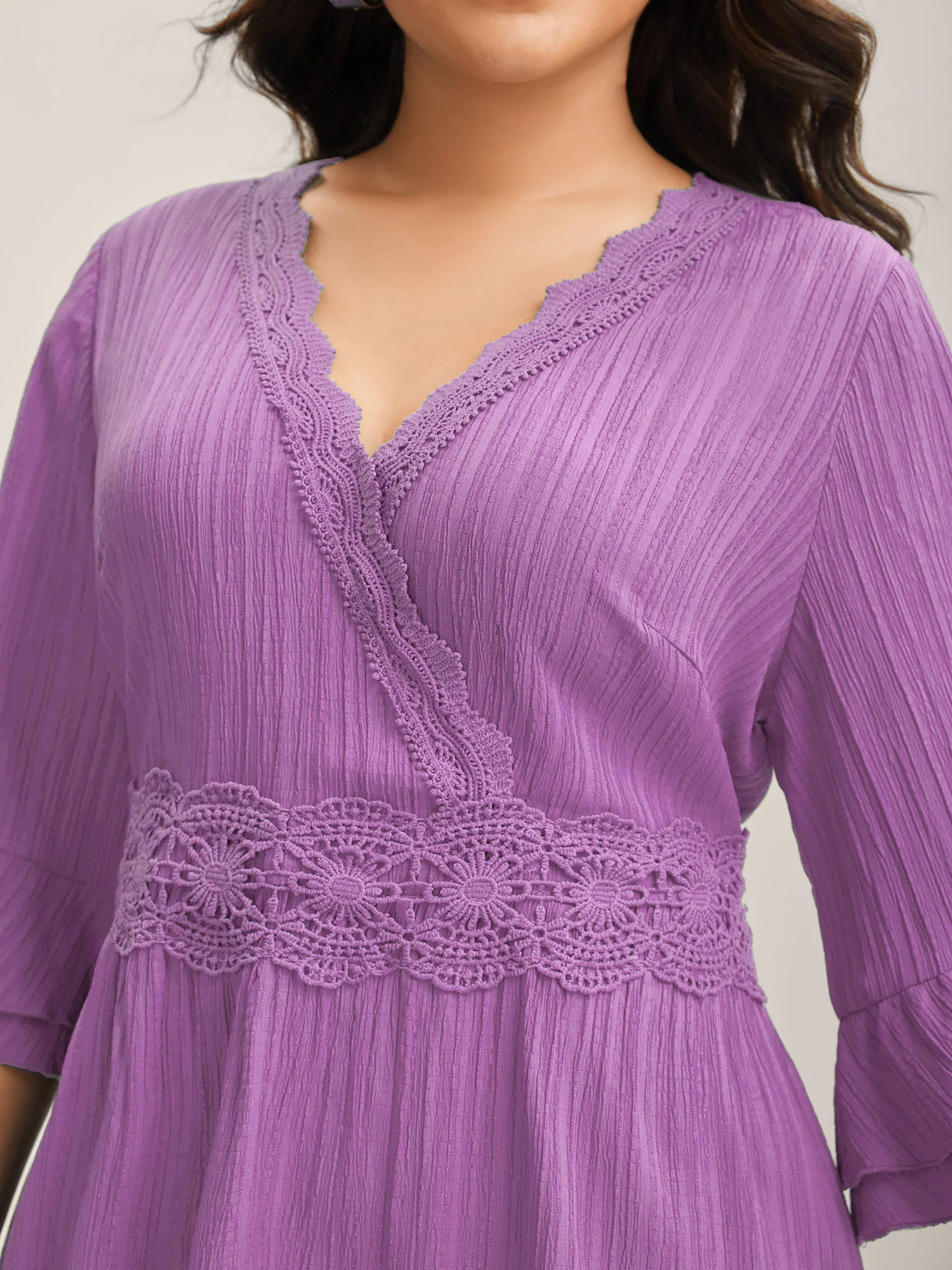 Scalloped Lace Surplice Ruffled Midi Dress - Image 2