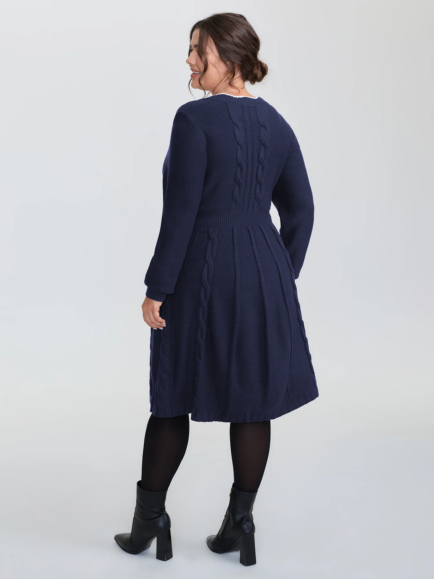 Scalloped V-Neck Fit and Flare Sweater Dress - Image 11