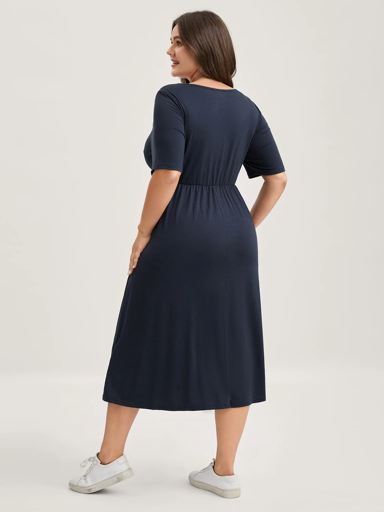 Scoop Neck Stretch Solid Pockets Midi Dress - Image 5
