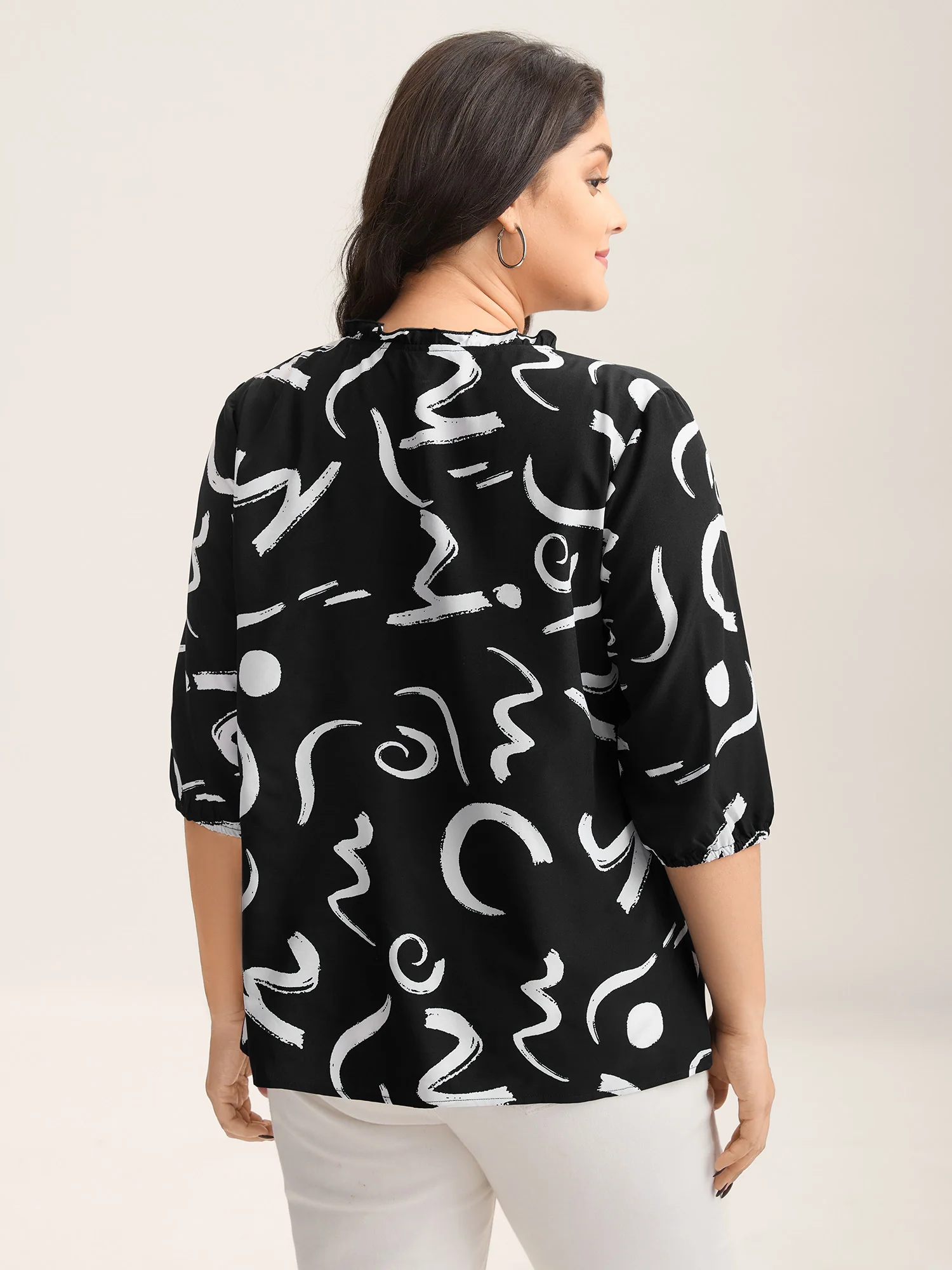 Scribble Print Ruffled Split Neck Blouse - Image 11