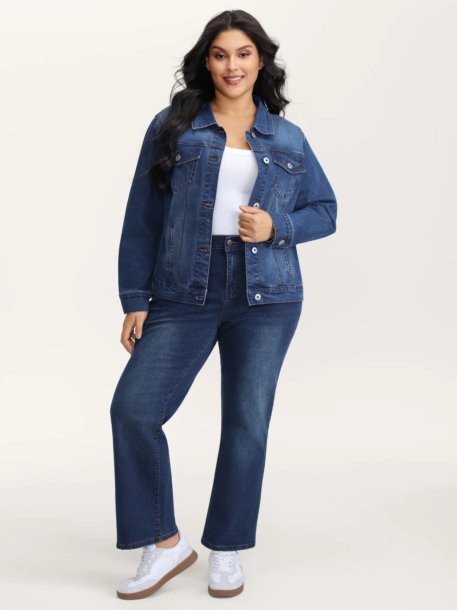 Seamed Chest Pockets Button Denim Jacket - Image 3