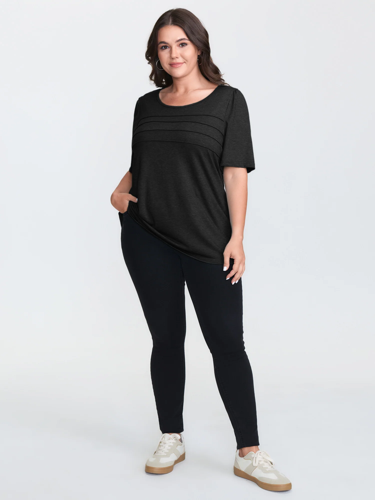 Seamed Round Neck Fitted T-Shirt - Image 10