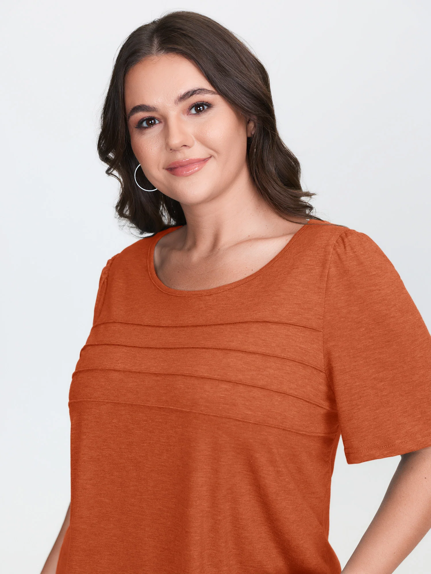 Seamed Round Neck Fitted T-Shirt - Image 16