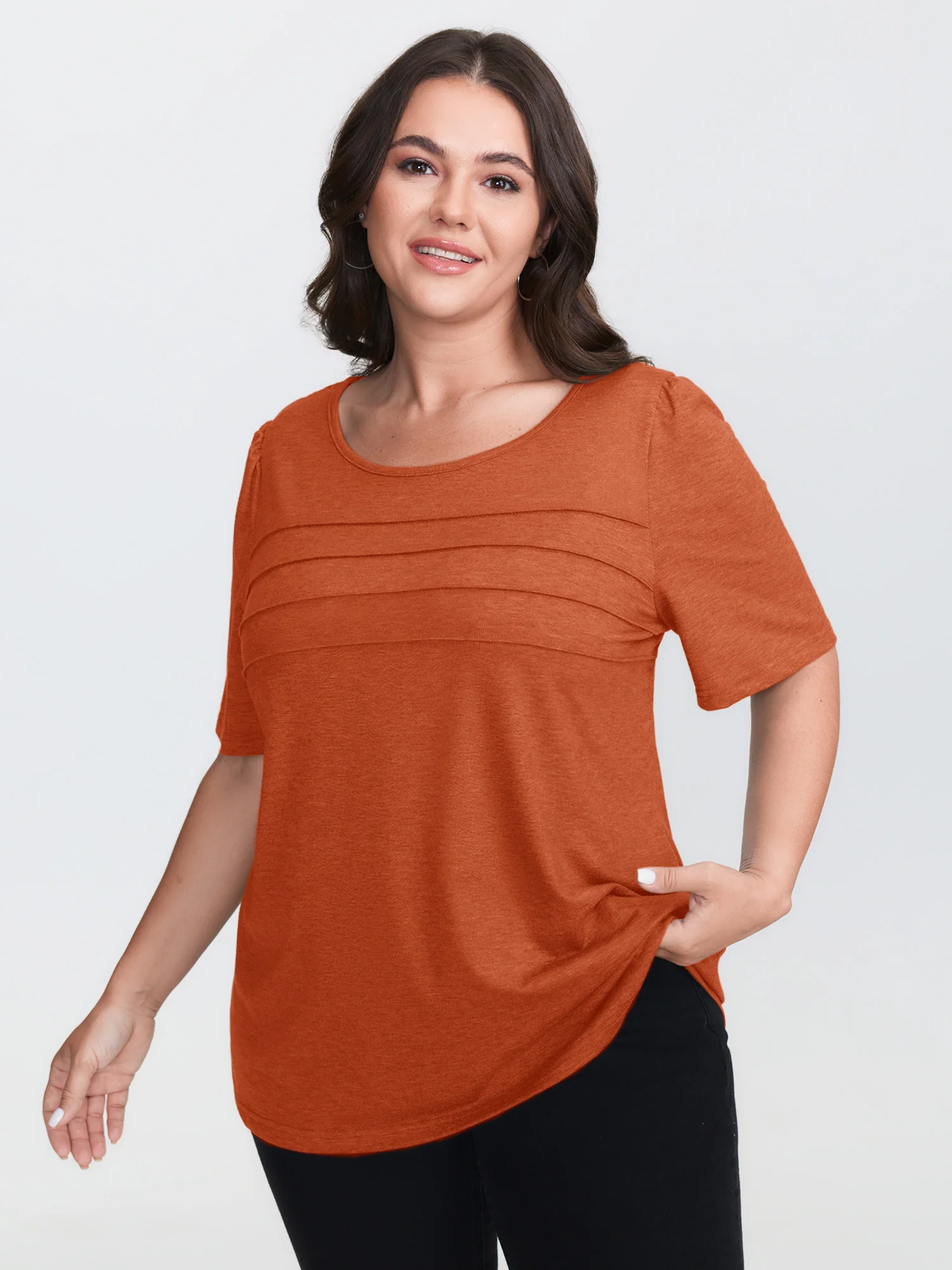 Seamed Round Neck Fitted T-Shirt - Image 17