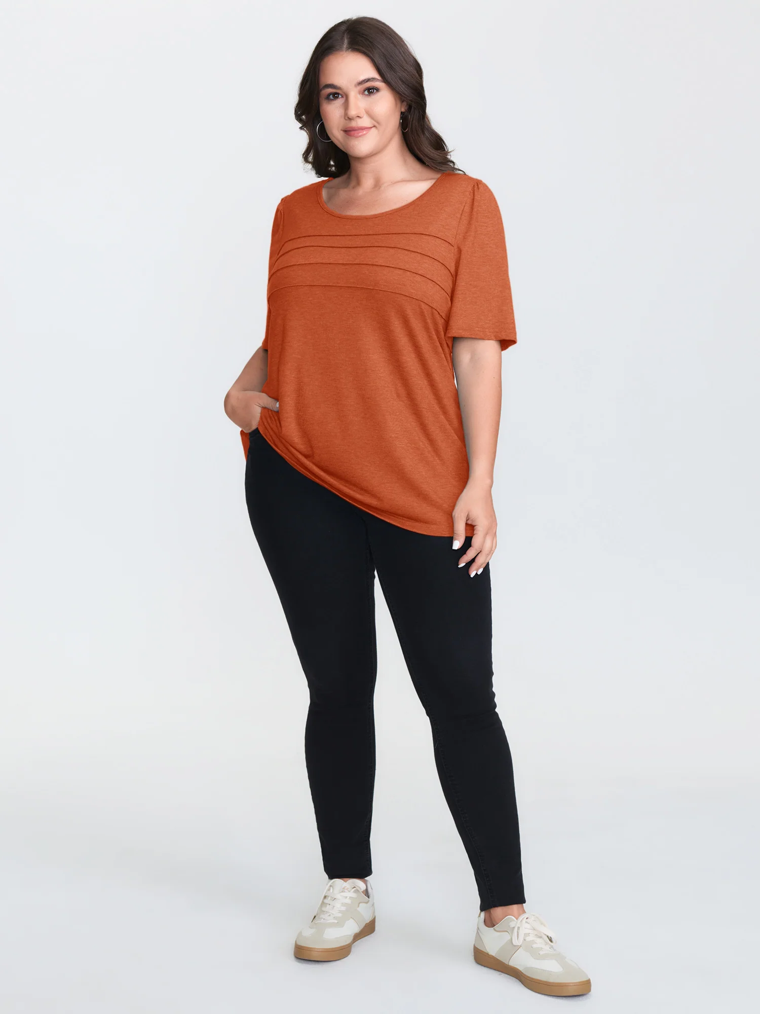 Seamed Round Neck Fitted T-Shirt - Image 18
