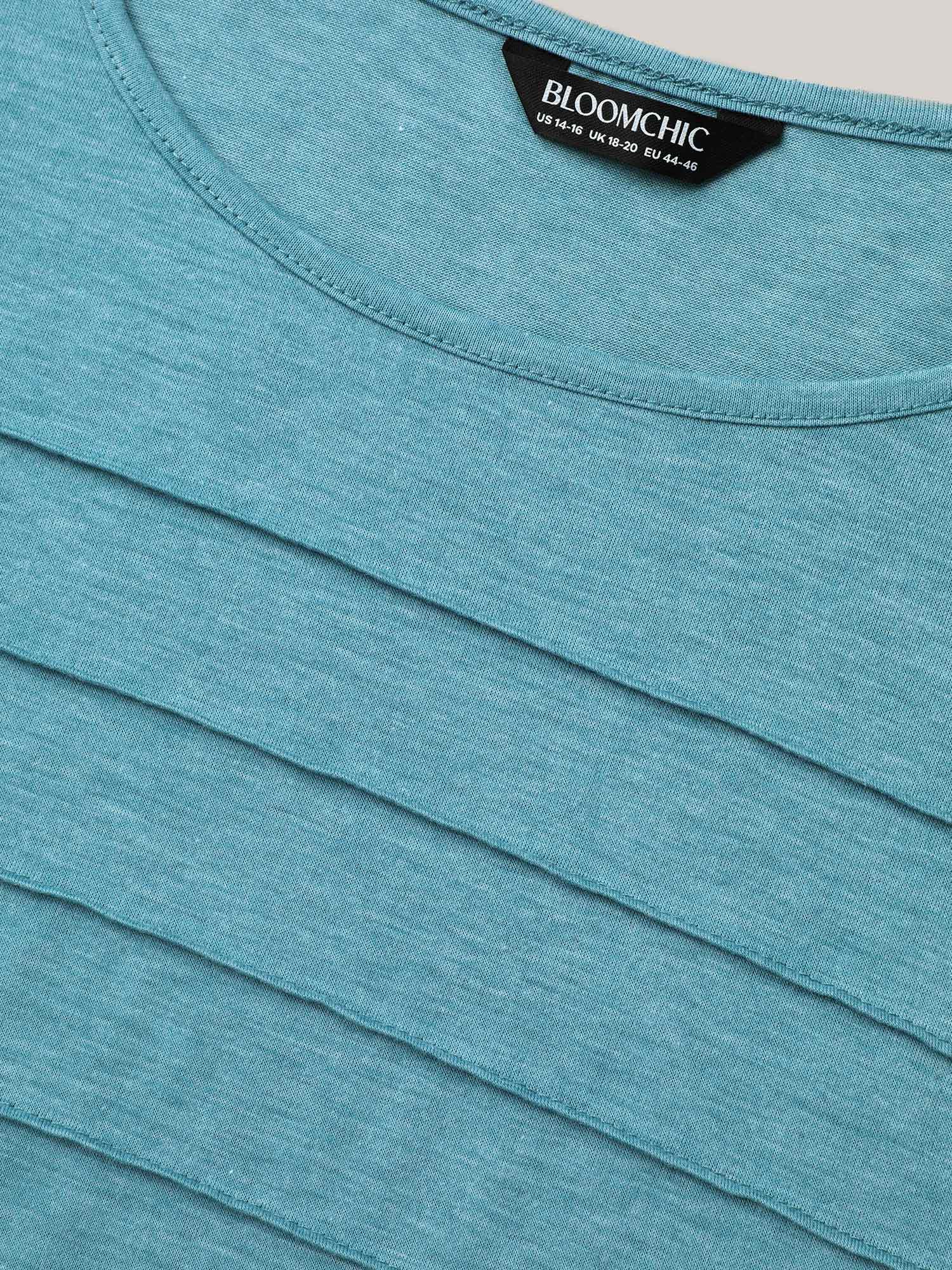 Seamed Round Neck Fitted T-Shirt - Image 6