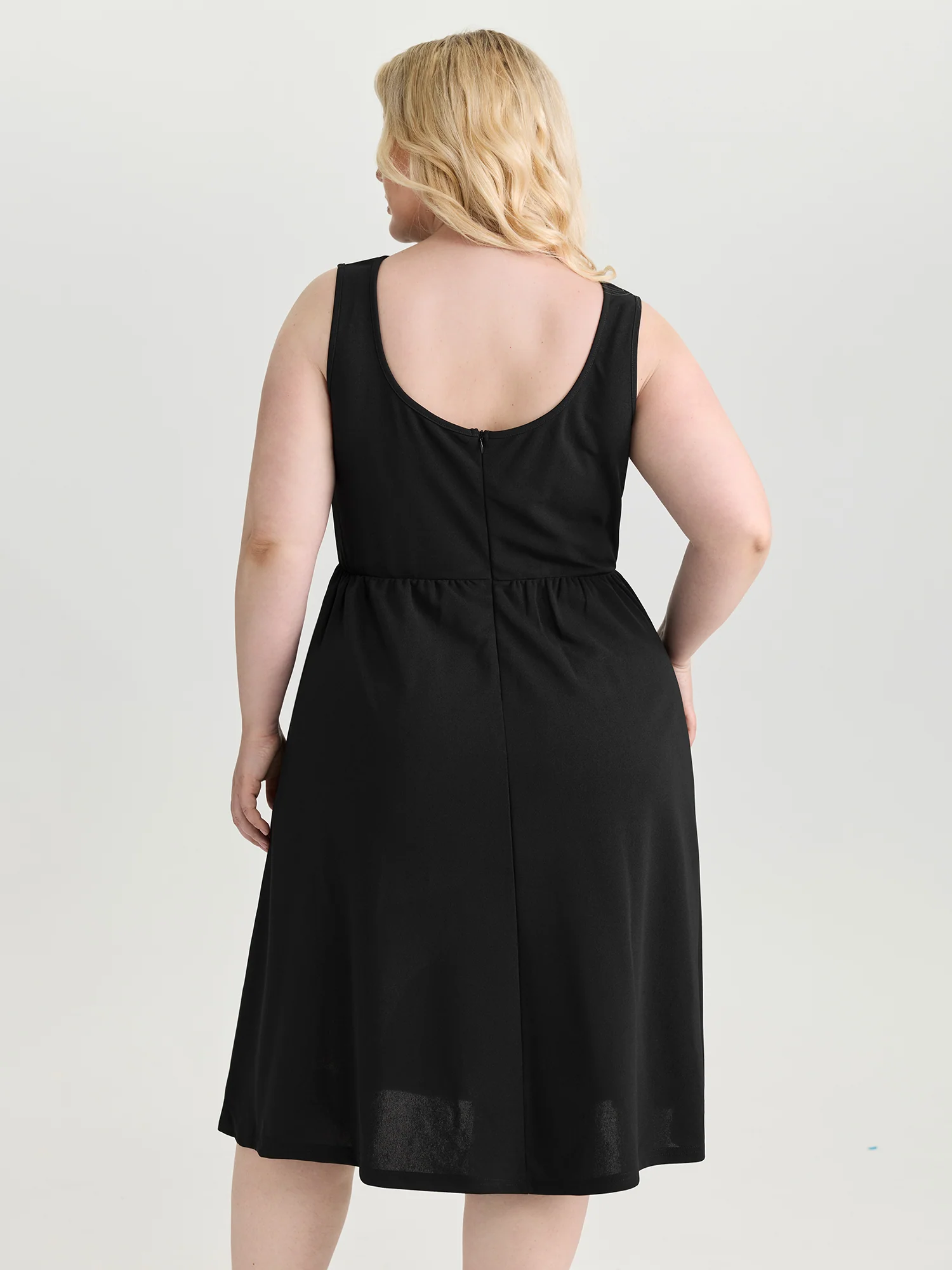 Sensational Open Back Cinched-Waist Midi Dress - Image 4