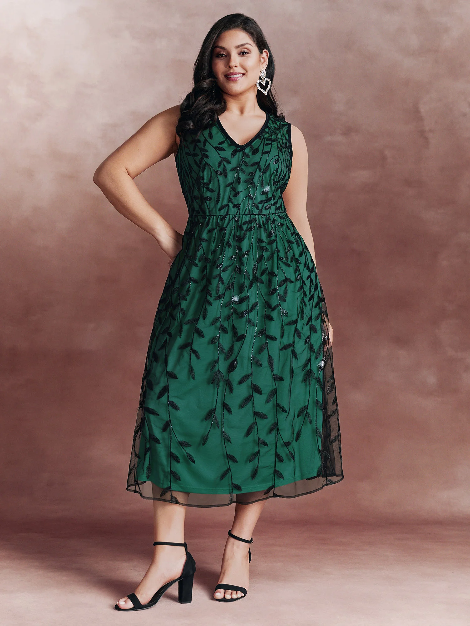 Sequin Embroidery Color Contrast V-Neck Midi Dress - Image 10