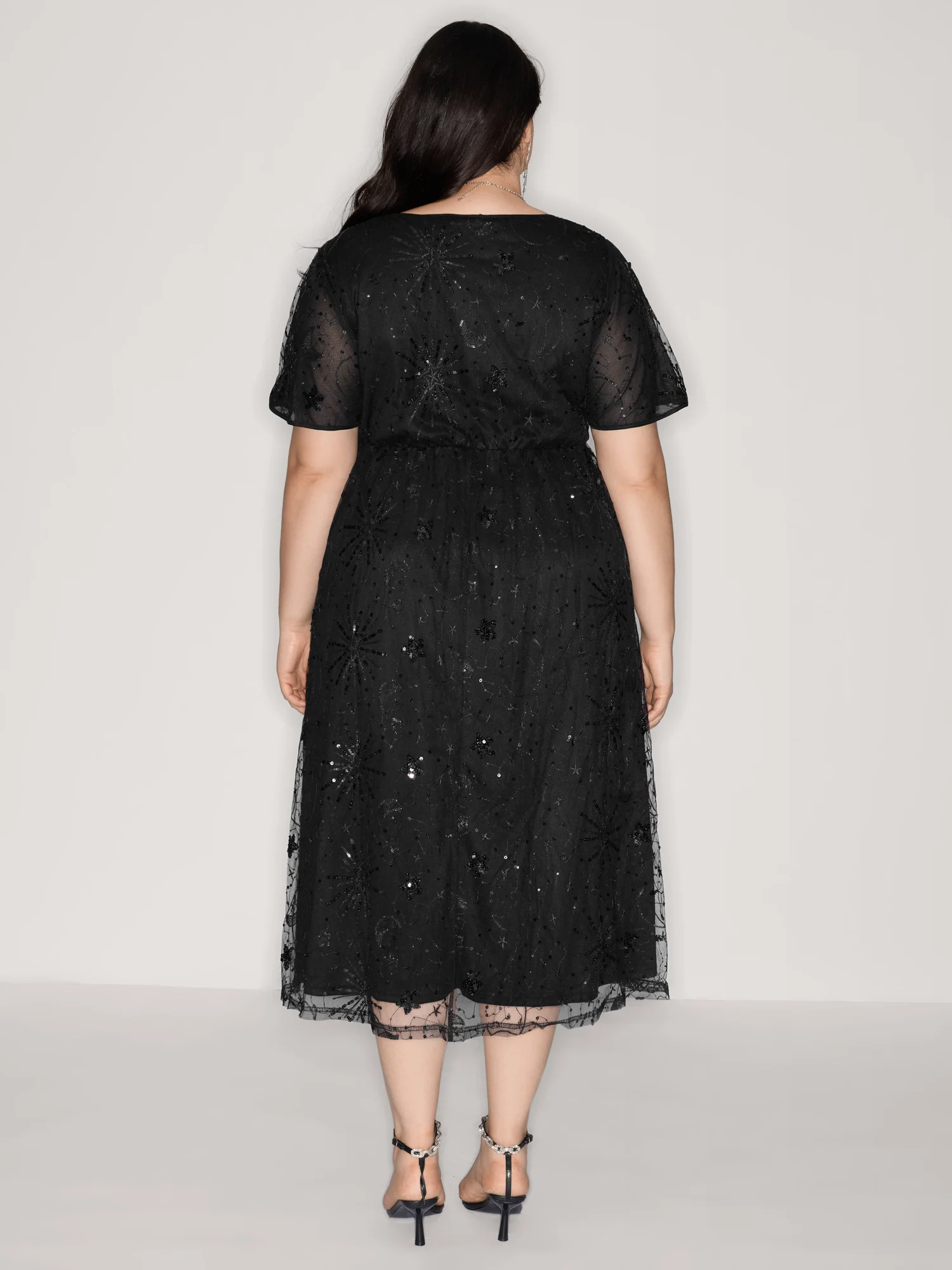 Sequin Embroidery Triangular Waist Maxi Dress - Image 4