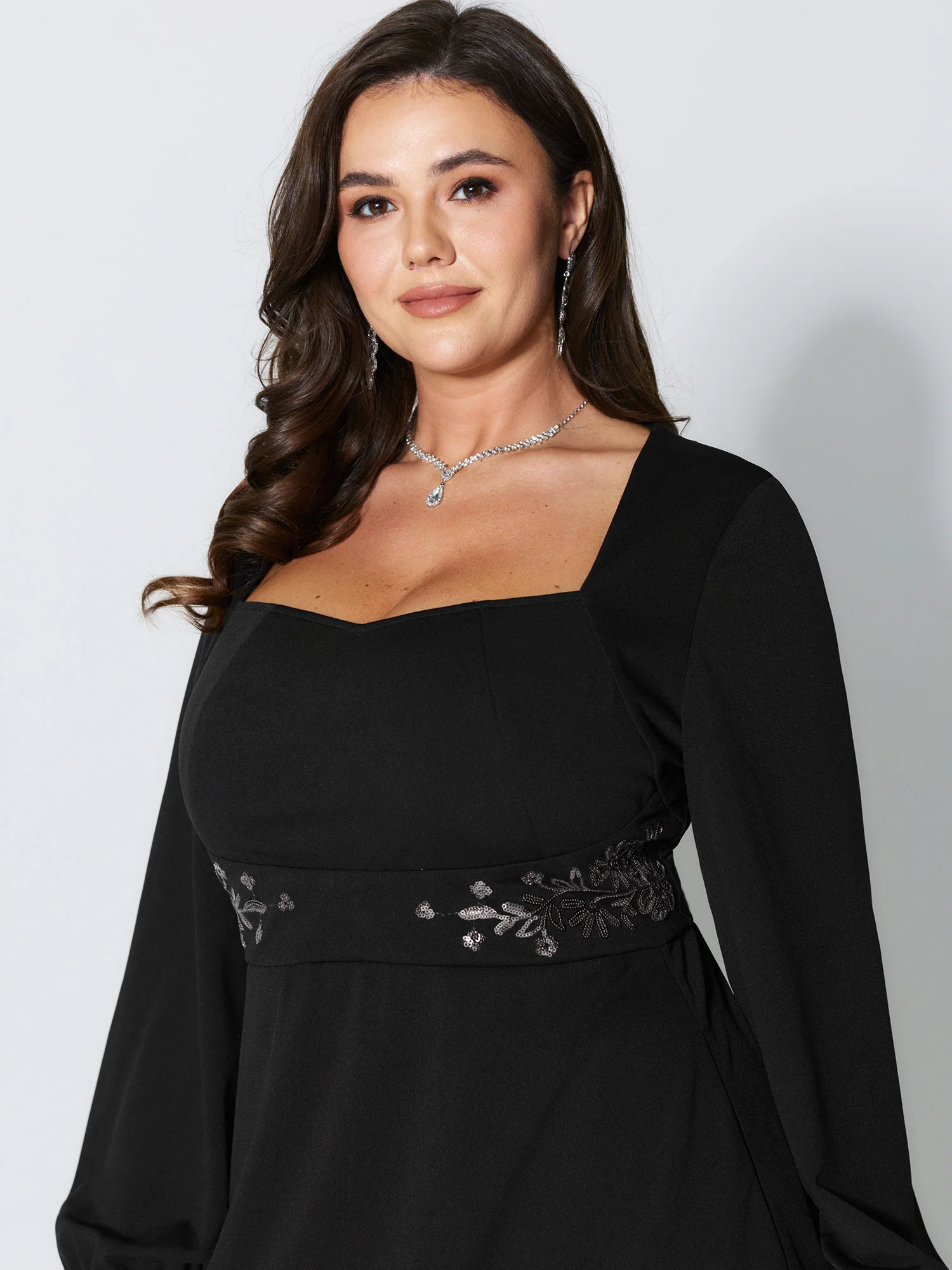 Sequin Embroidery Waist-Defining Pocket Knee Dress - Image 2
