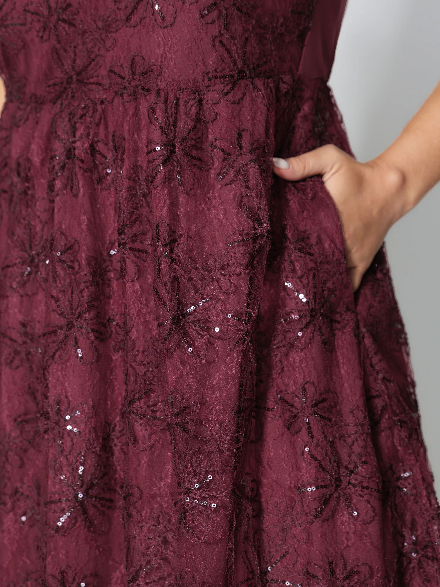 Sequin Floral Mesh Pockets Midi Dress - Image 4