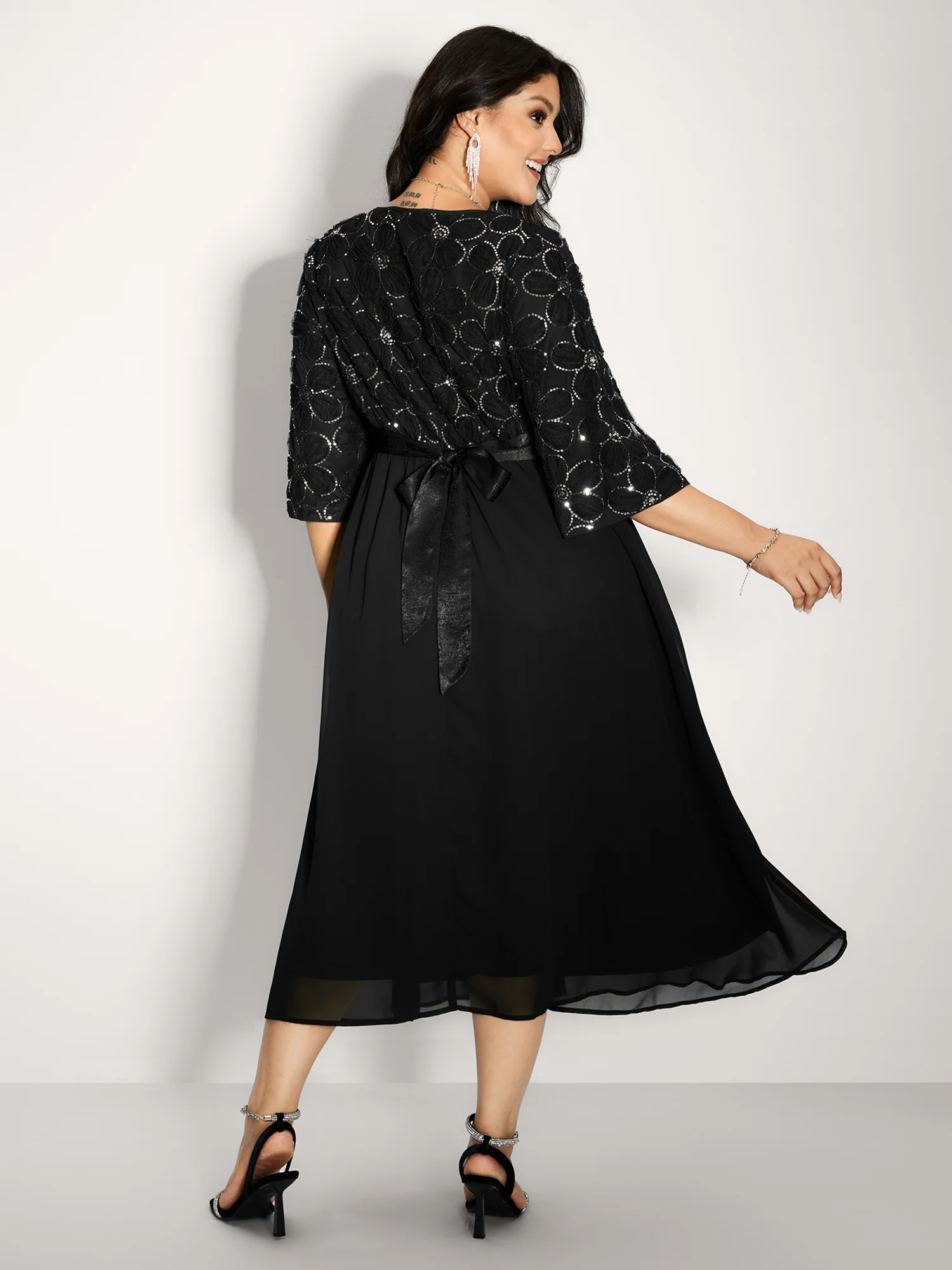 Sequin Floral Tulle Shirred Waist Midi Dress - Image 5