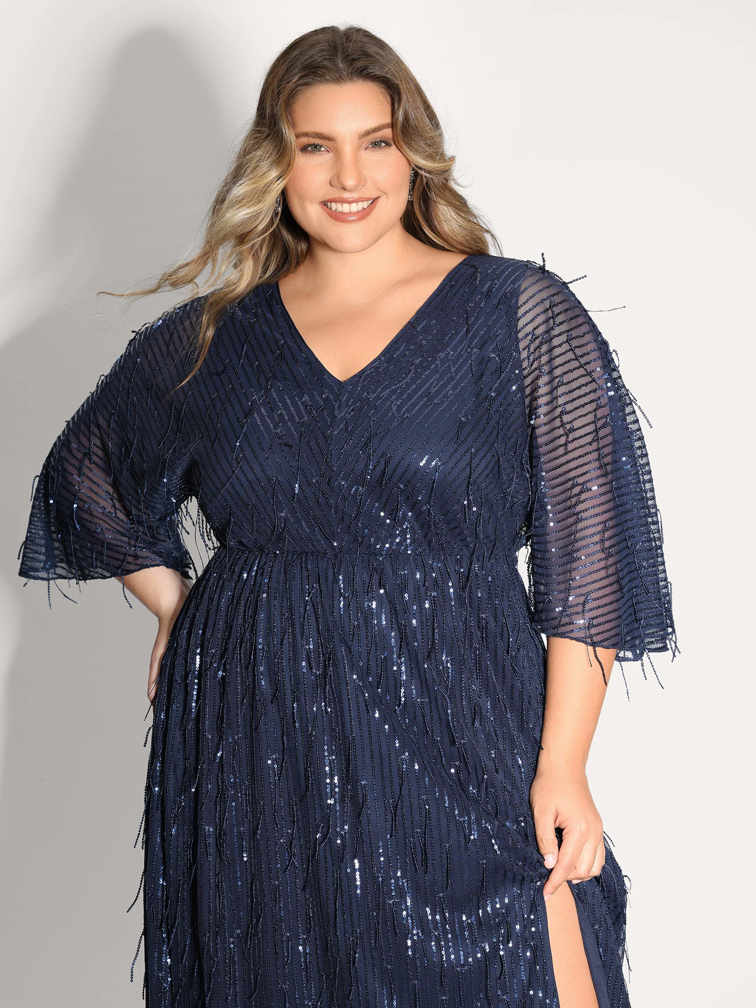 Sequin Lace High Slit Backless Maxi Dress - Image 4