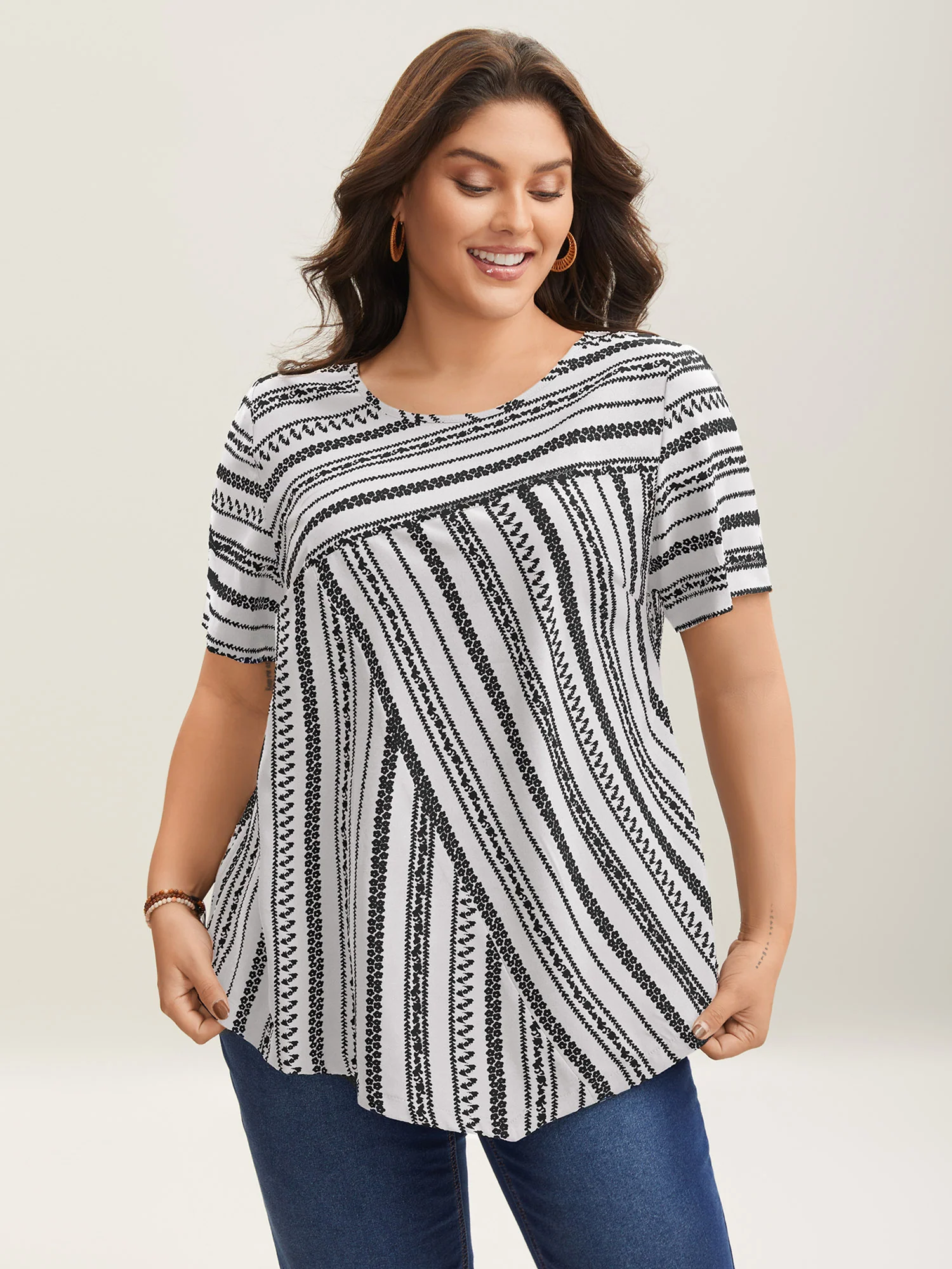 Striped Overlap Print Curvy Hem Blouse - Image 7