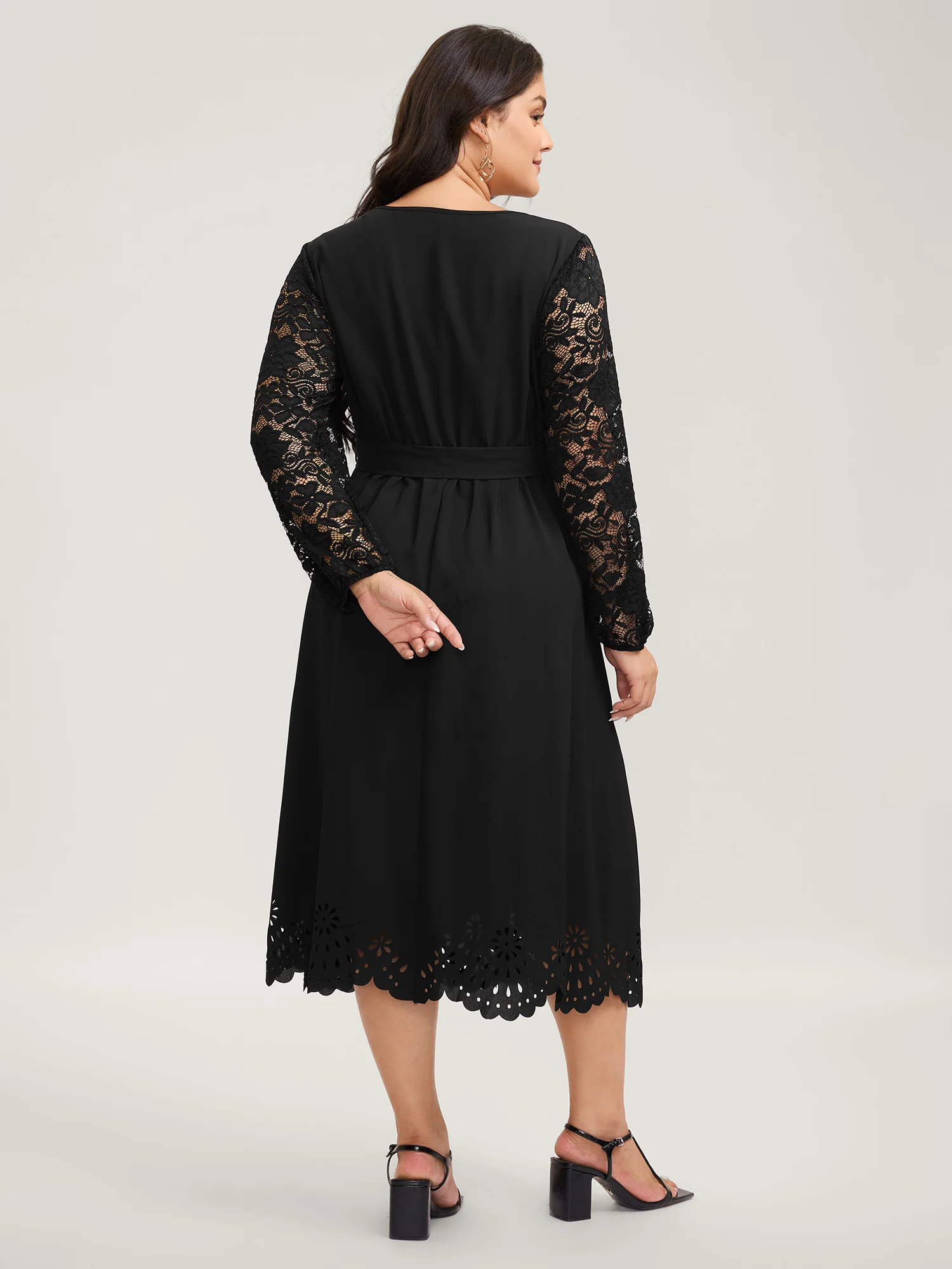 Sheer Floral Embroidered Scalloped Neck Midi Dress - Image 4