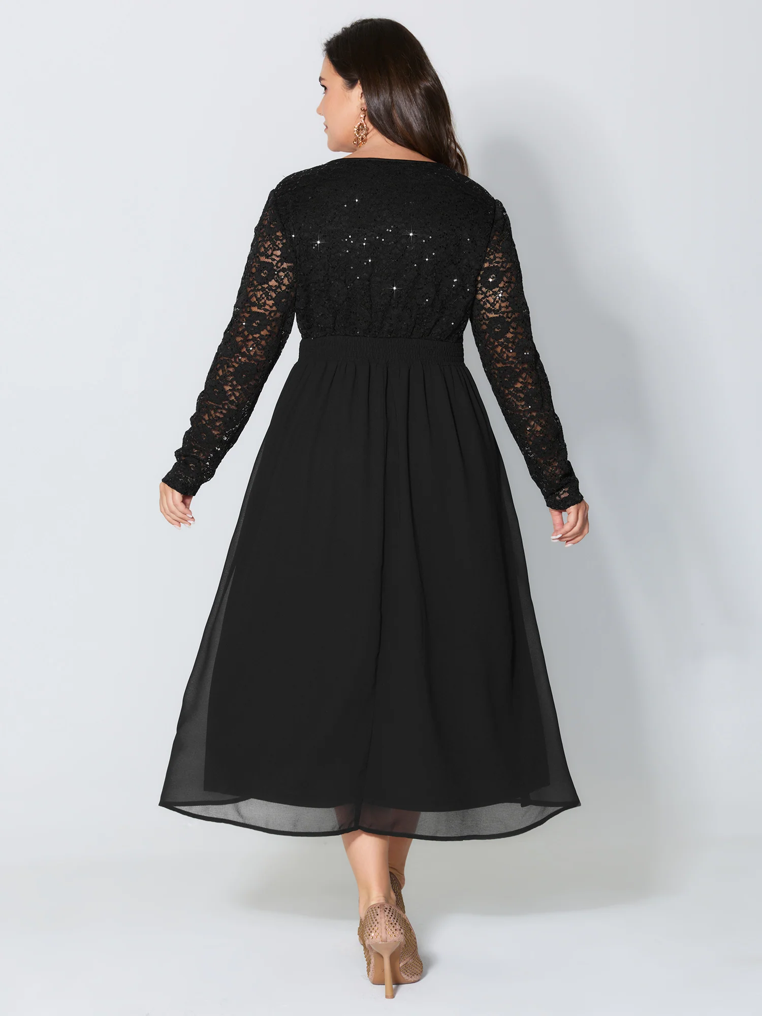 Sheer Lace V-Neck Shirred Waist Midi Dress - Image 4