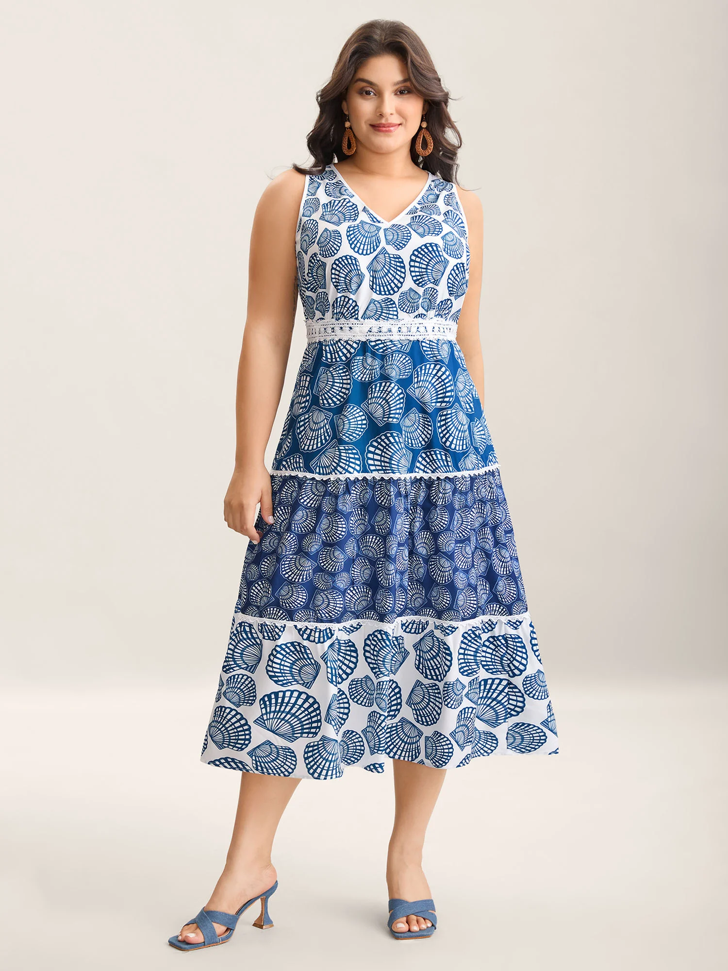 Shell Print Lace Trim Pockets Maxi Dress