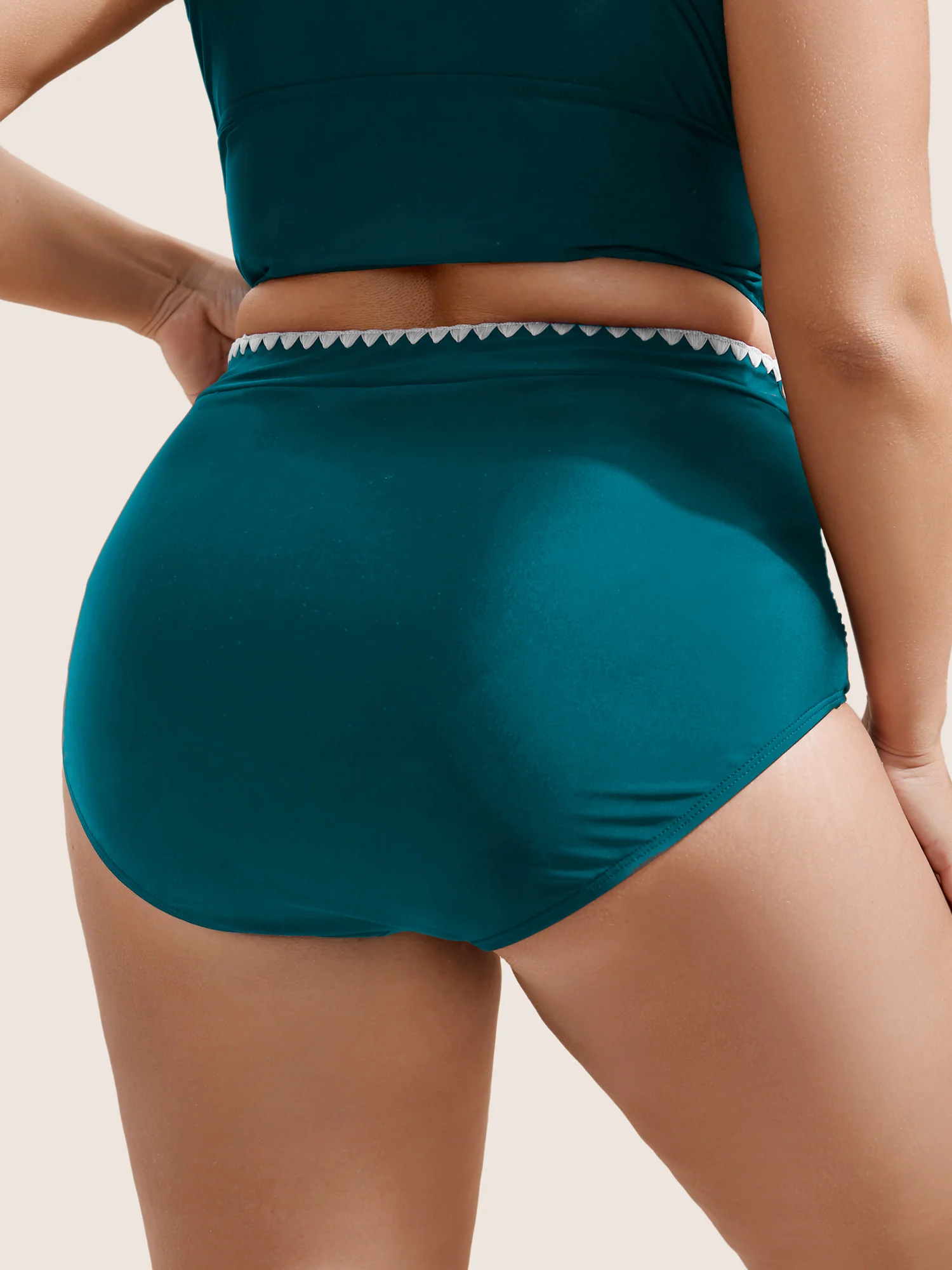 Shell Stitch Ruched Skinny Swim Bottom - Image 8