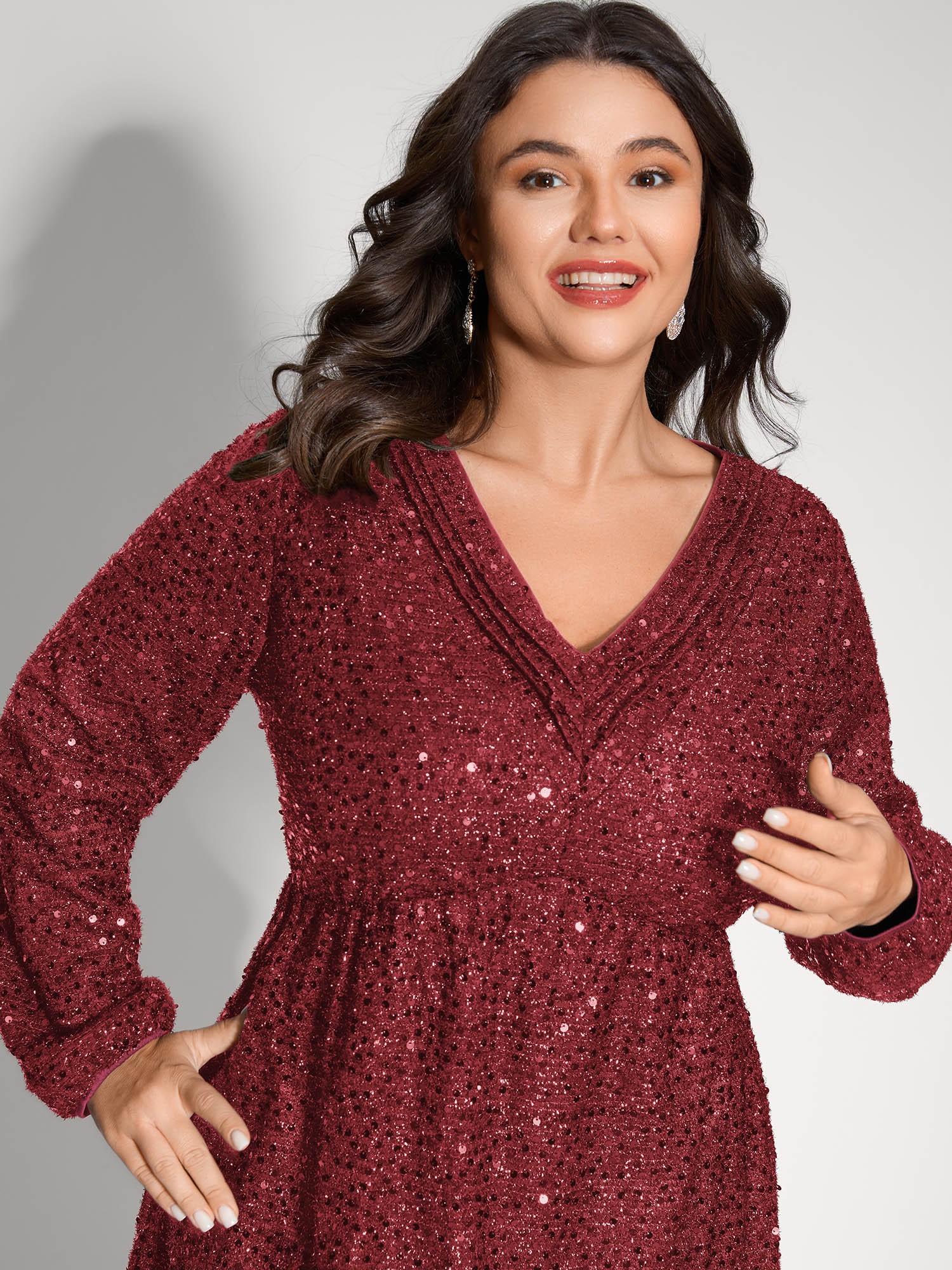 Shimmery Sequin V-Neck Knee Dress - Image 17