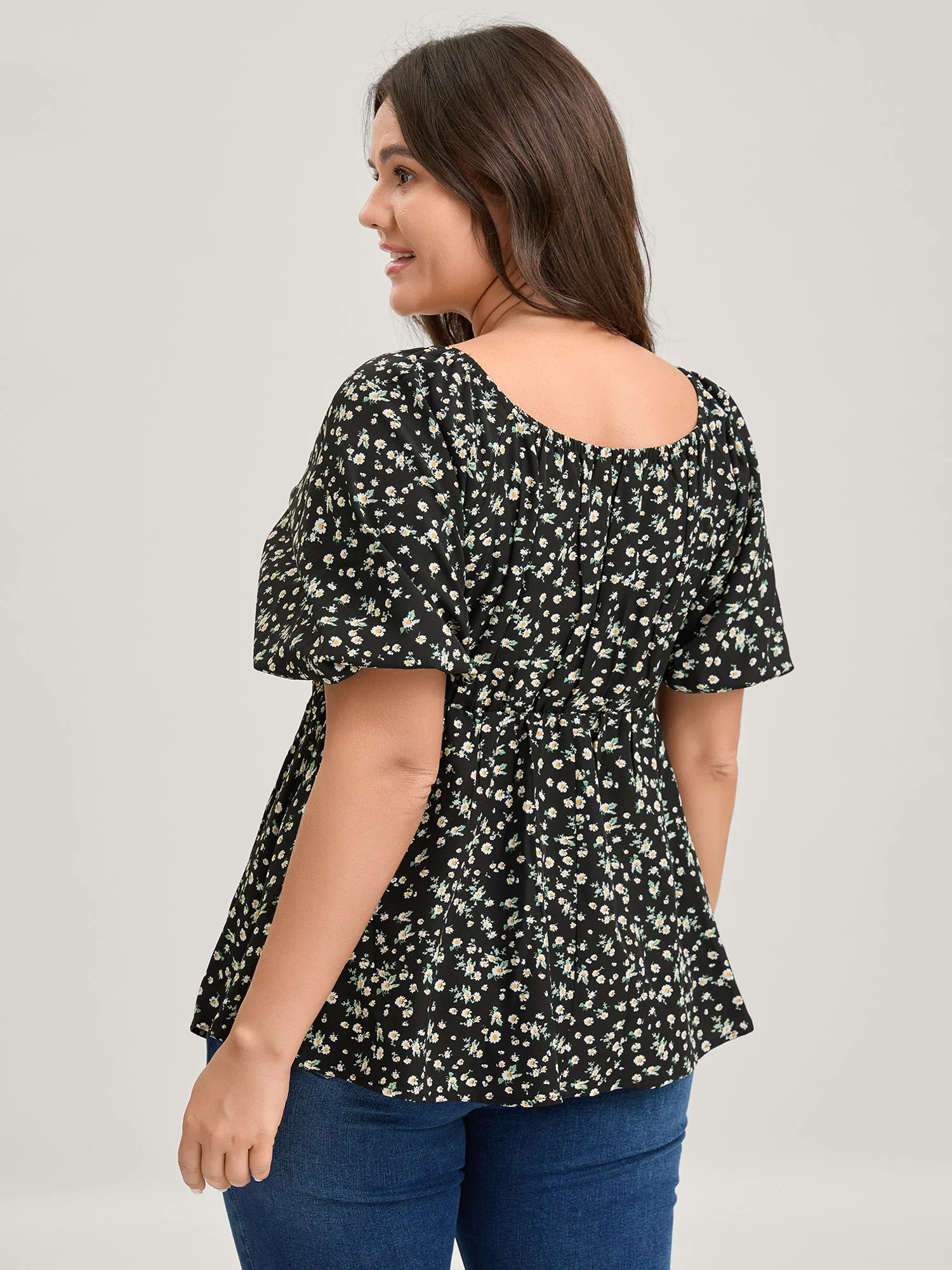 Shirred Bust Floral Fit and Flared Blouse - Image 4