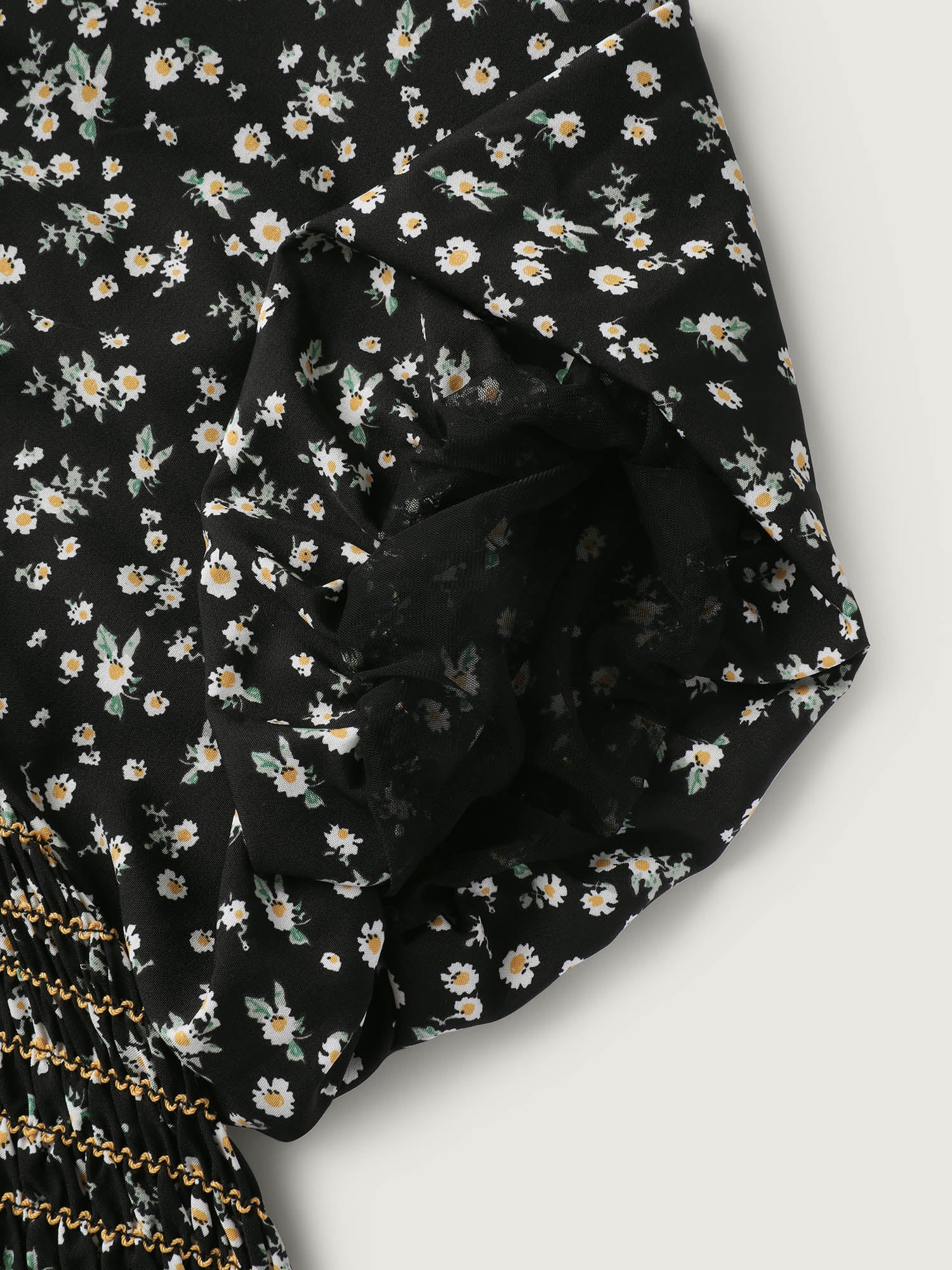 Shirred Bust Floral Fit and Flared Blouse - Image 6