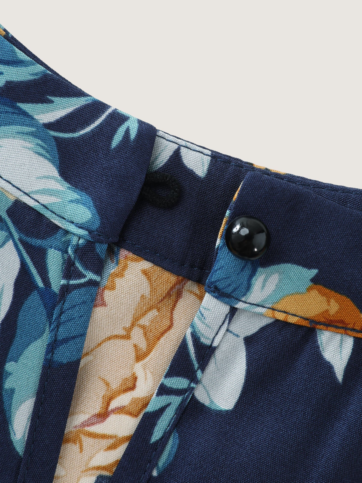 Shirred Floral Print Halter Neckline Maxi Dress - Image 6