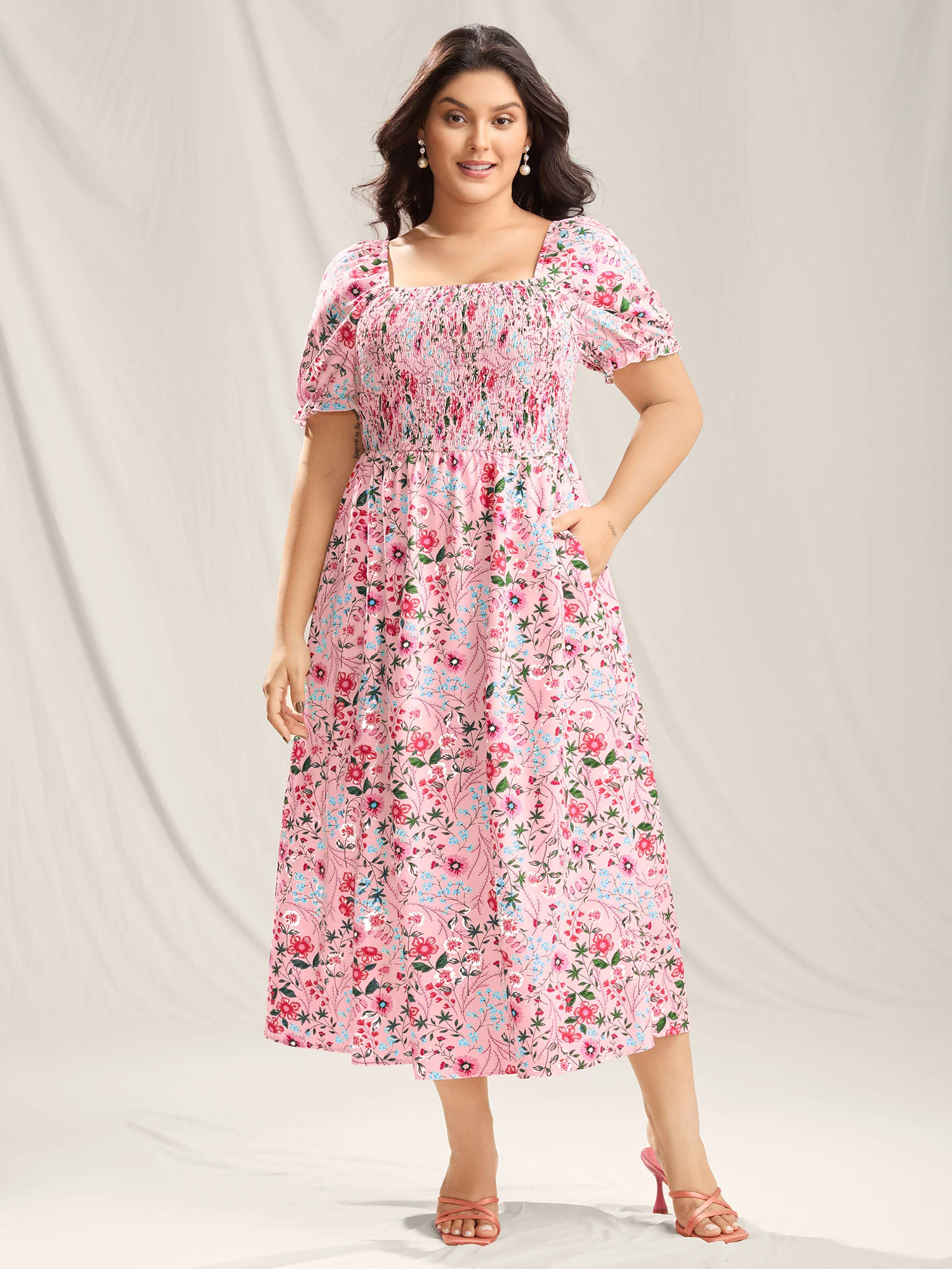 Shirred Floral Print Pockets Maxi Dress - Image 14