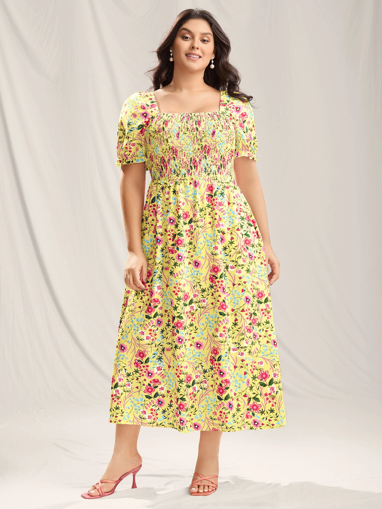 Shirred Floral Print Pockets Maxi Dress - Image 16