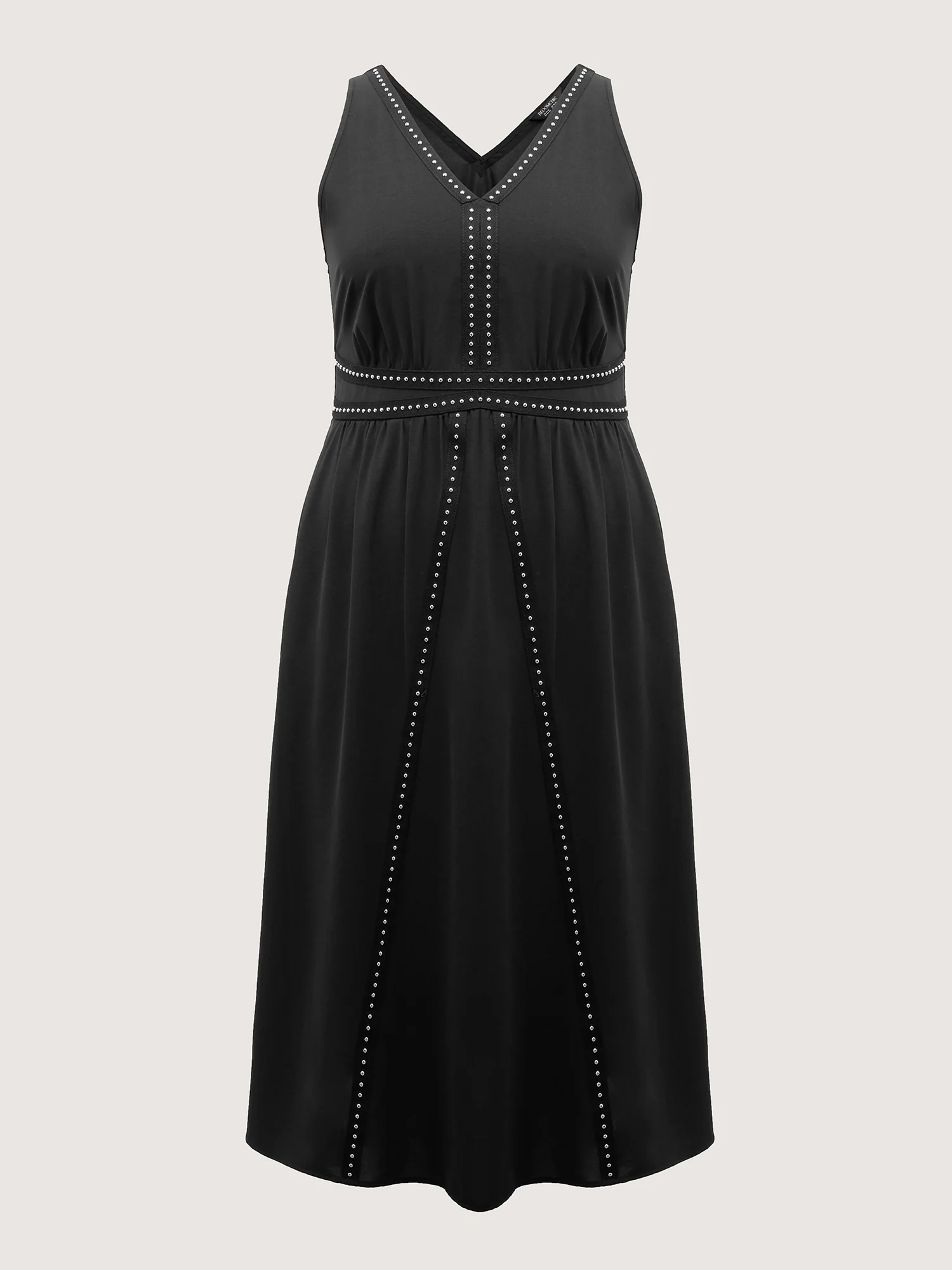 Shirred Side Pockets V-Neck Midi Dress - Image 7