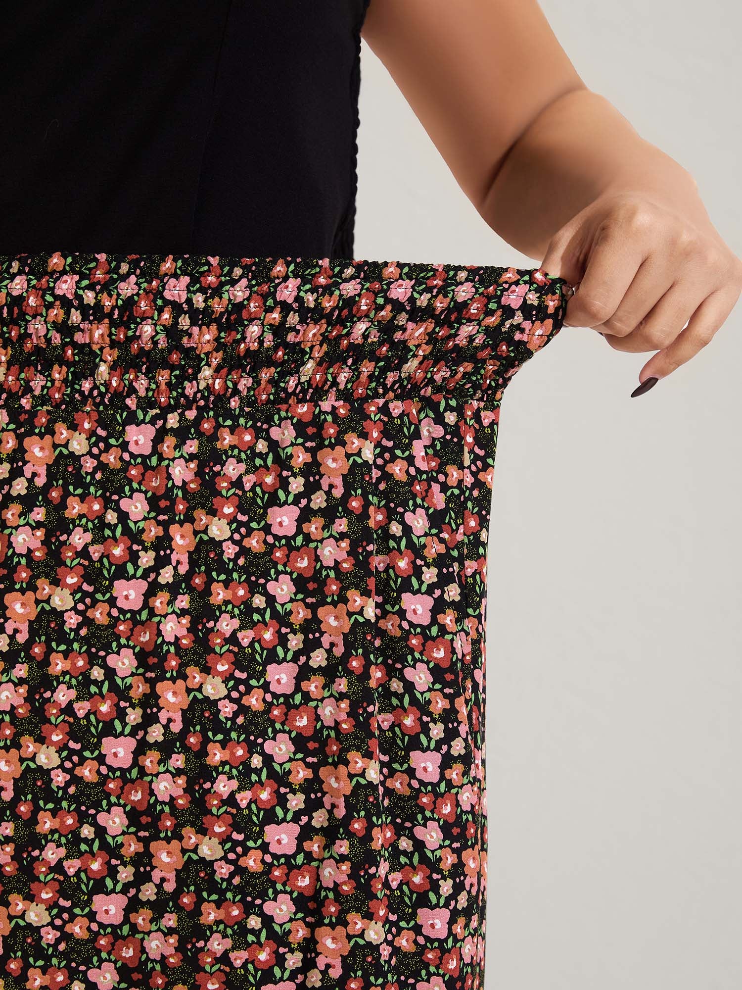 Shirred Waist Ditsy Floral Wide-Leg Pants - Image 3