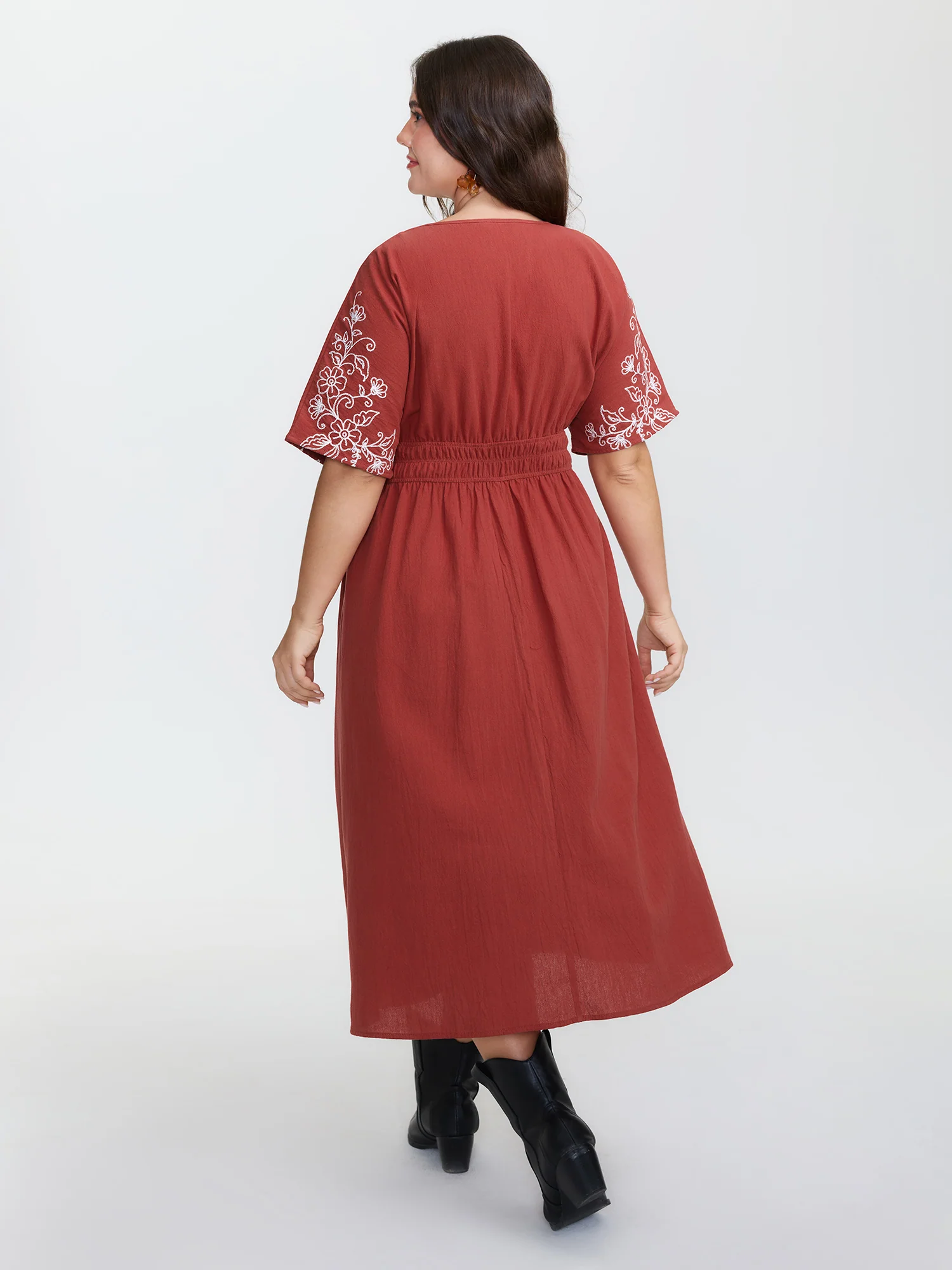 Shirred Waist Embroidered Midi Dress - Image 4