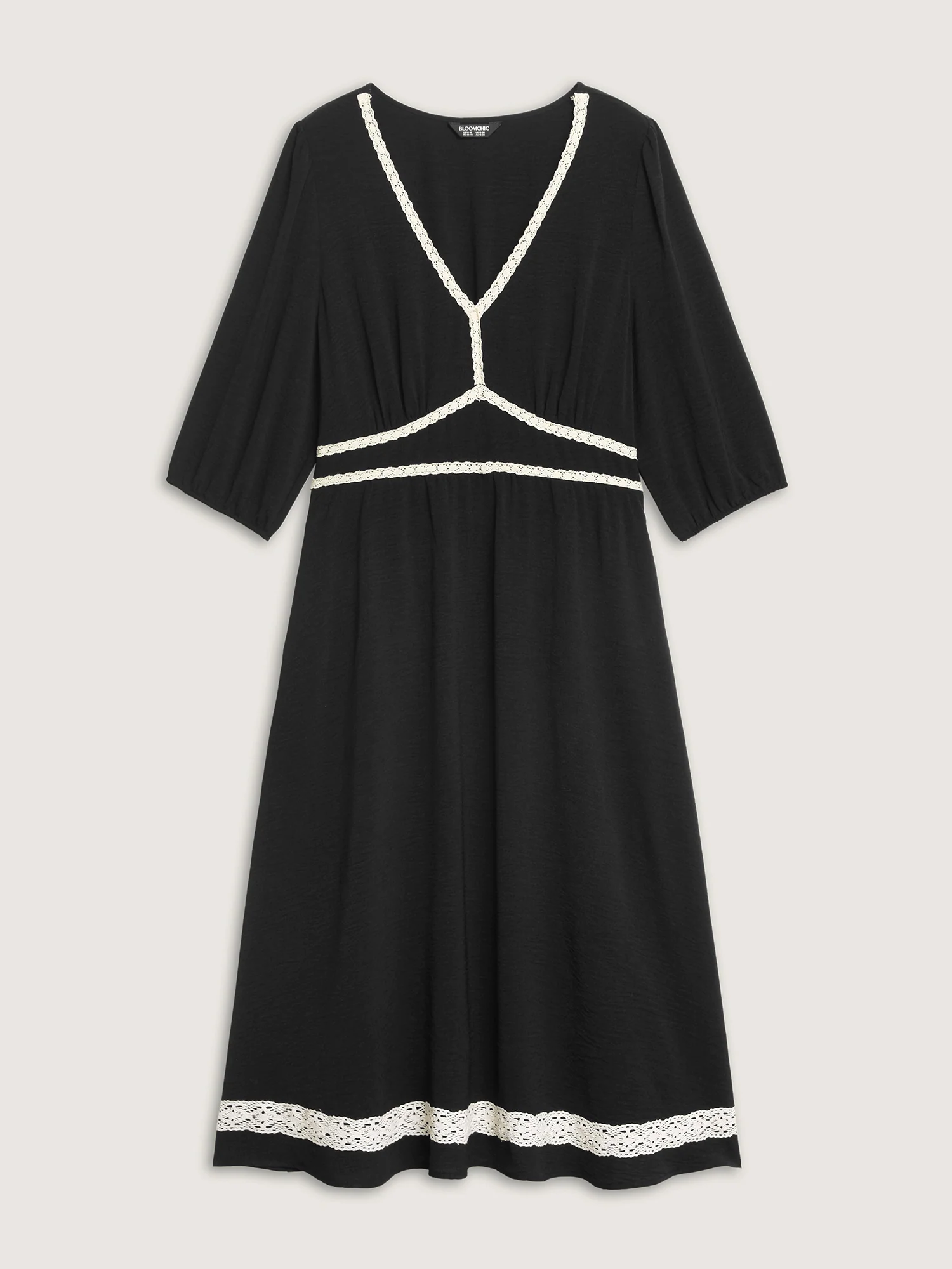 Shirred Waist V-Neck Contrast Midi Dress - Image 9
