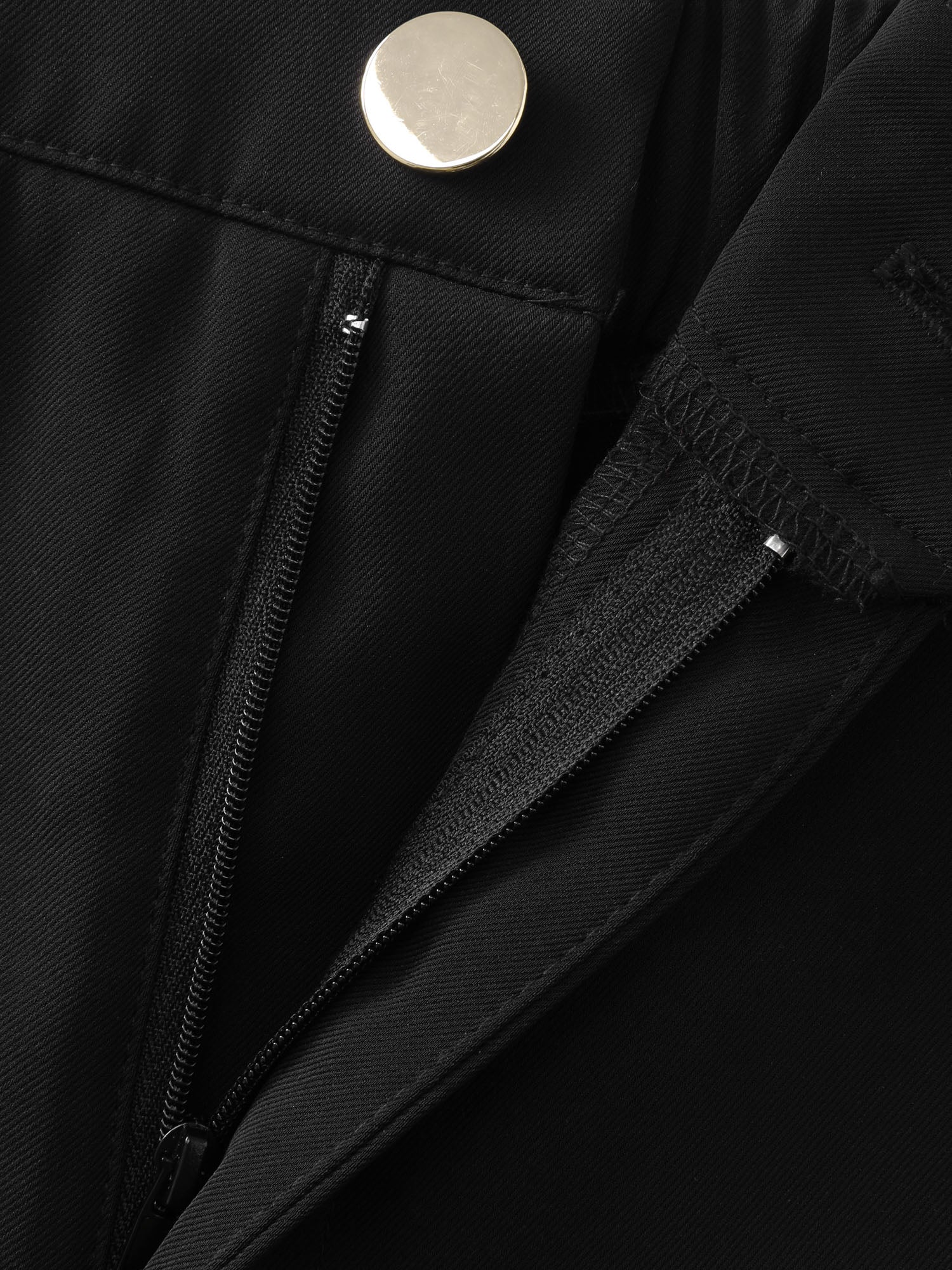 Side Button Detail Straight-Leg Shorts - Image 7