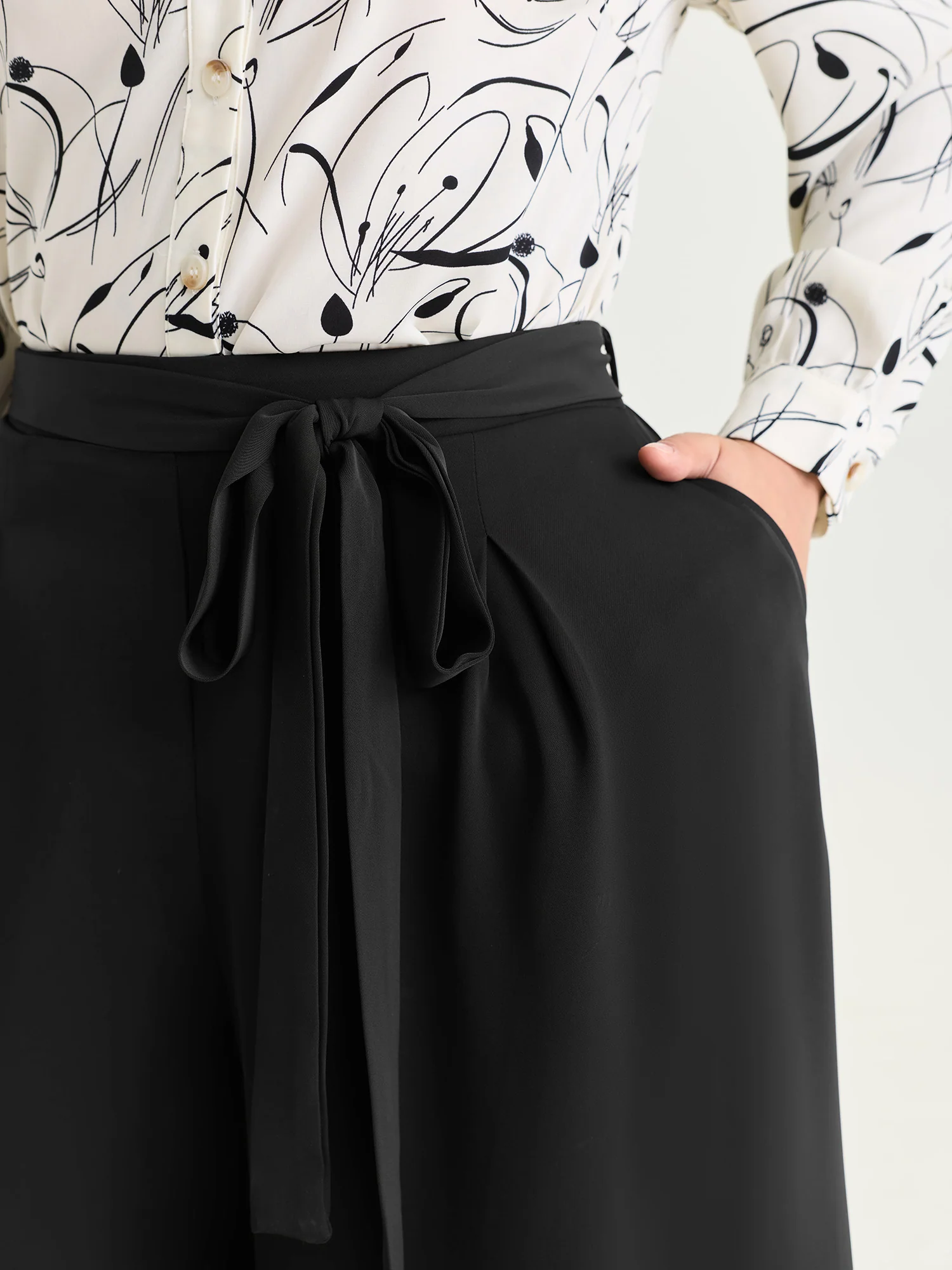 Side-Tie Wide-Leg Pants - Image 4