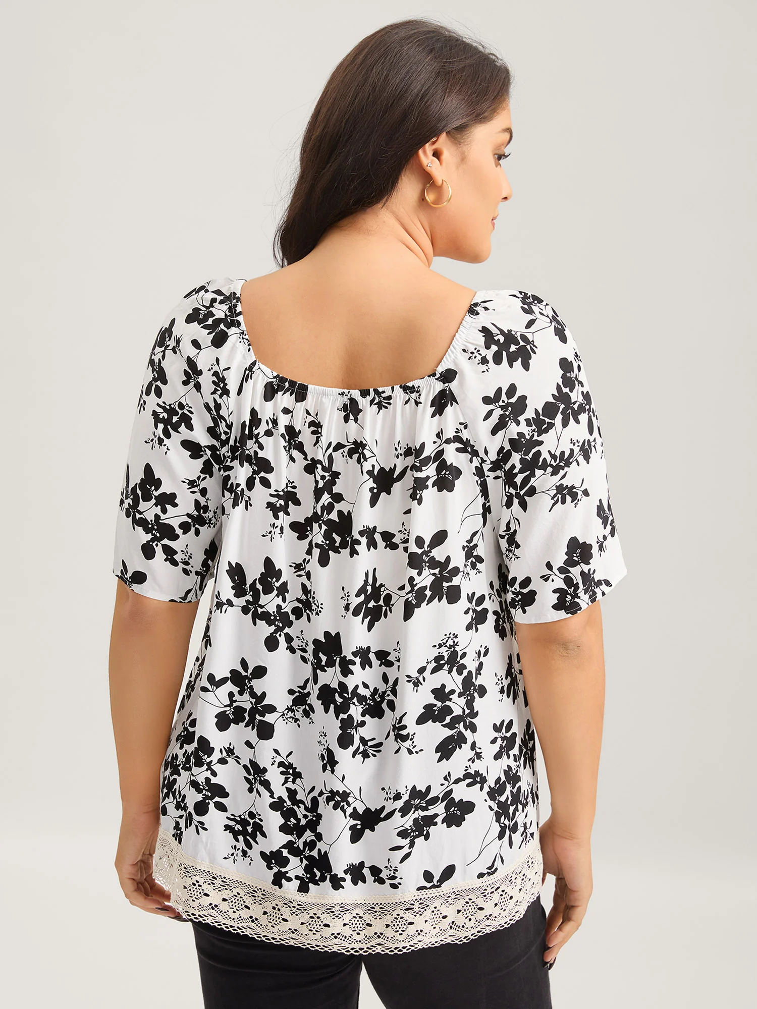Silhouette Floral Lace Detail Blouse - Image 4