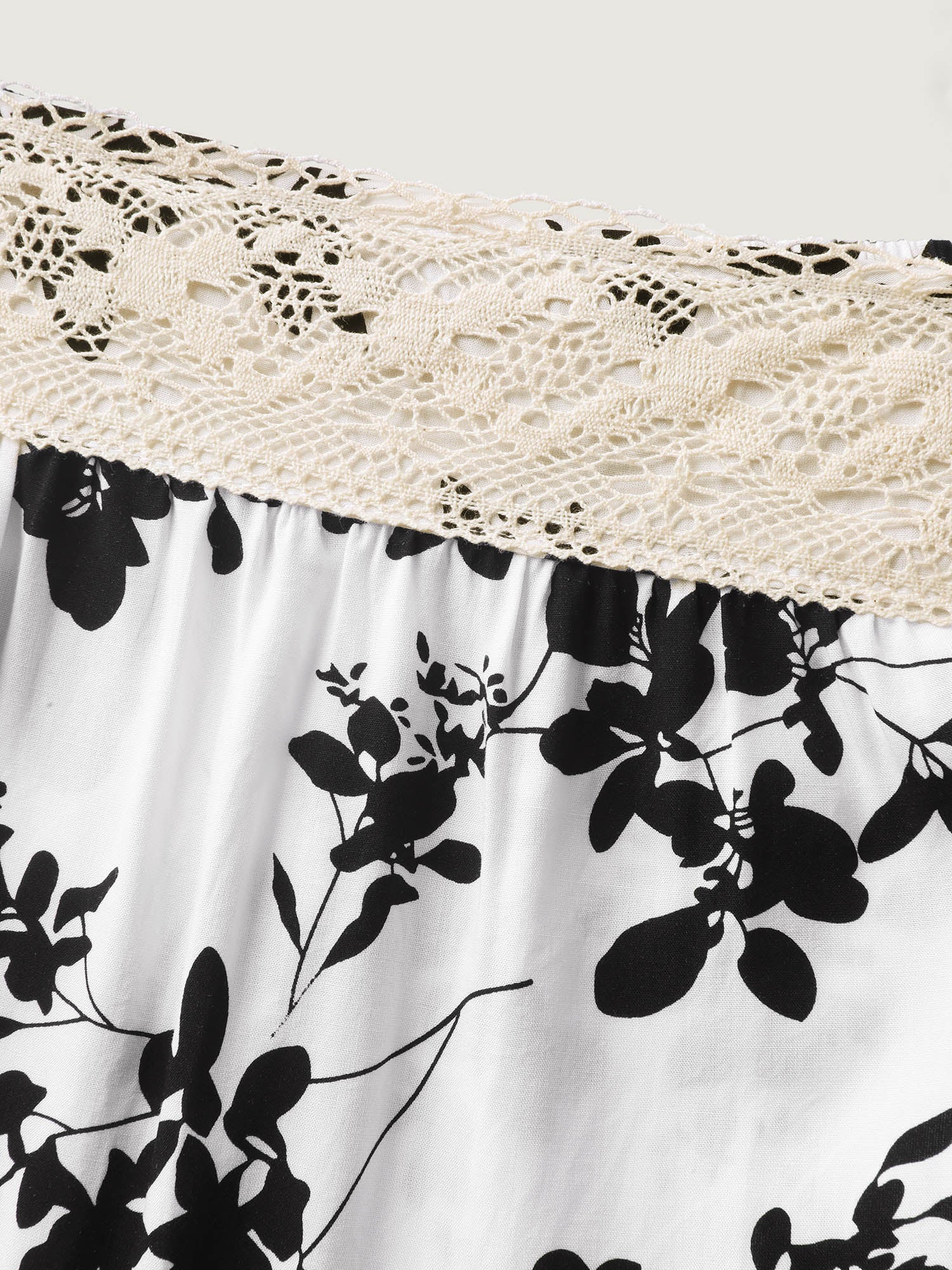 Silhouette Floral Lace Detail Blouse - Image 5