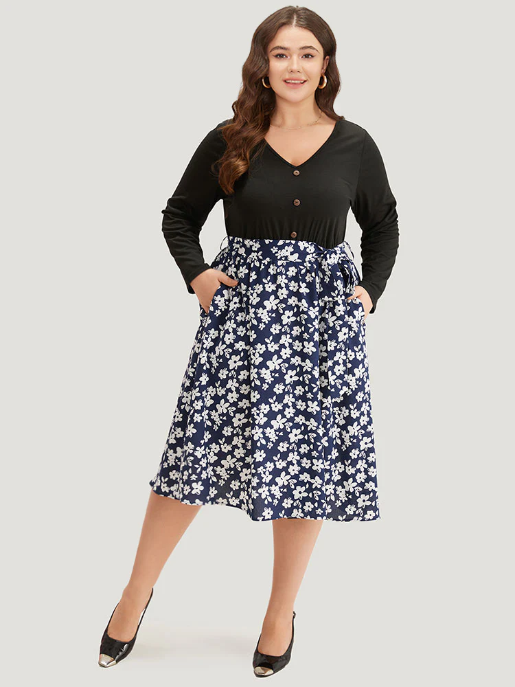 Silhouette Floral Print Belted Button Detail Dress - Image 4