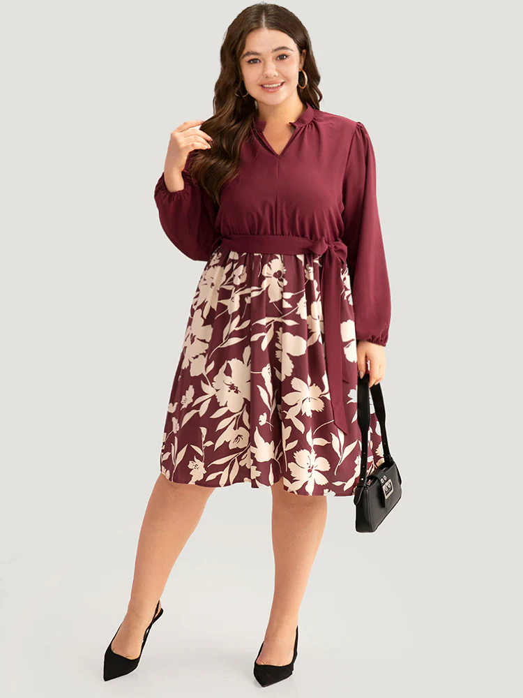 Silhouette Floral Print Belted Pleated Dress - Image 2