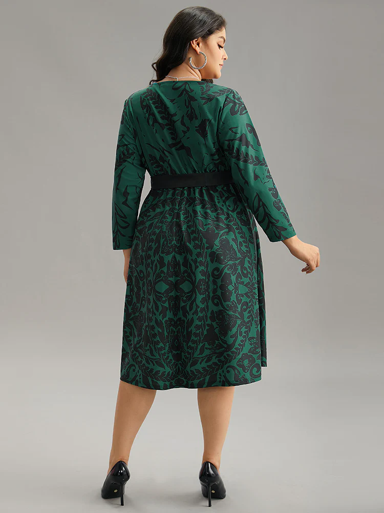Silhouette Floral Print Belted Wrap Dress - Image 4