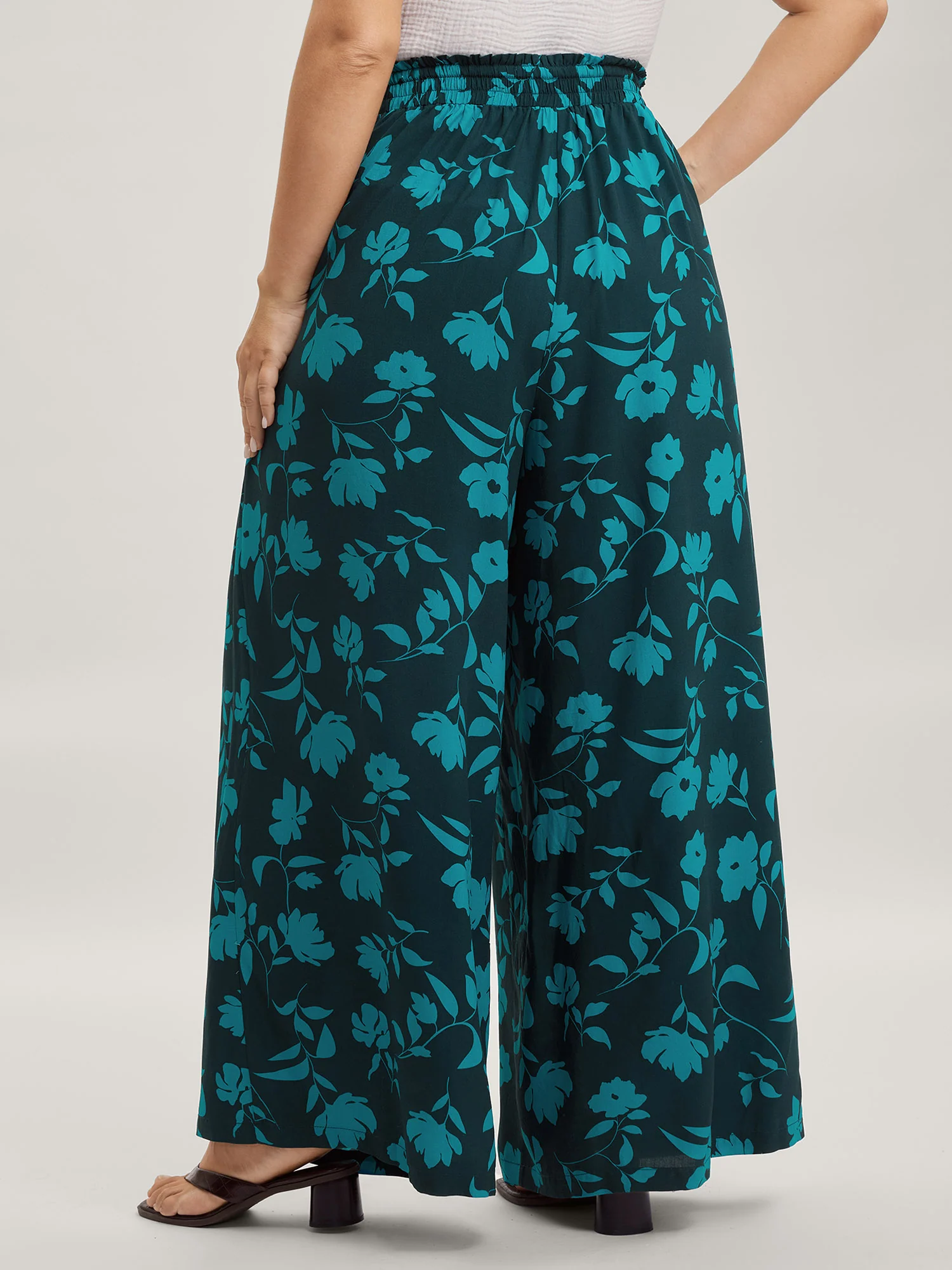 Silhouette Floral Print Drawstring Wide-Leg Pants - Image 5