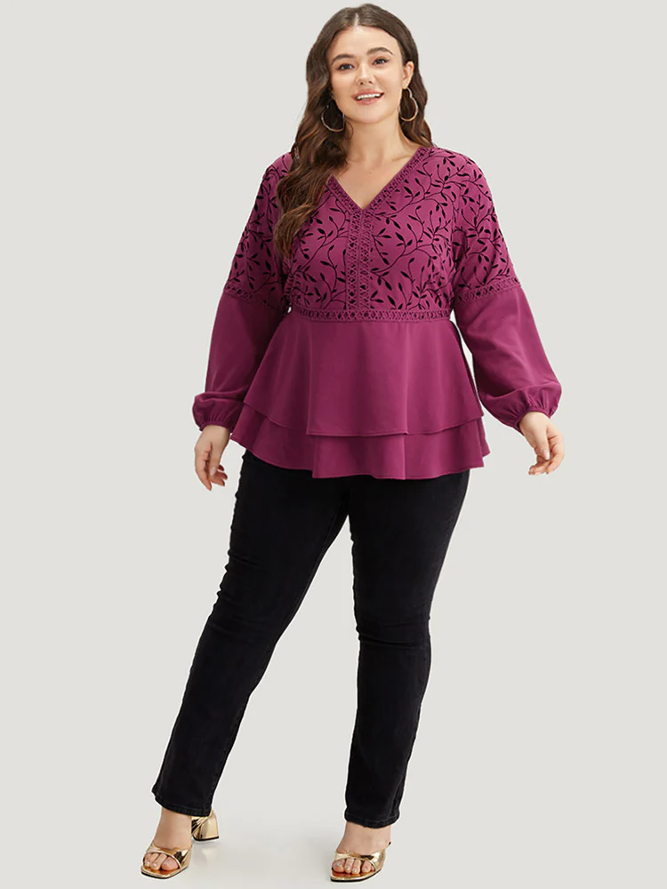 Silhouette Floral Print Lace Patchwork Layered Hem Blouse - Image 4
