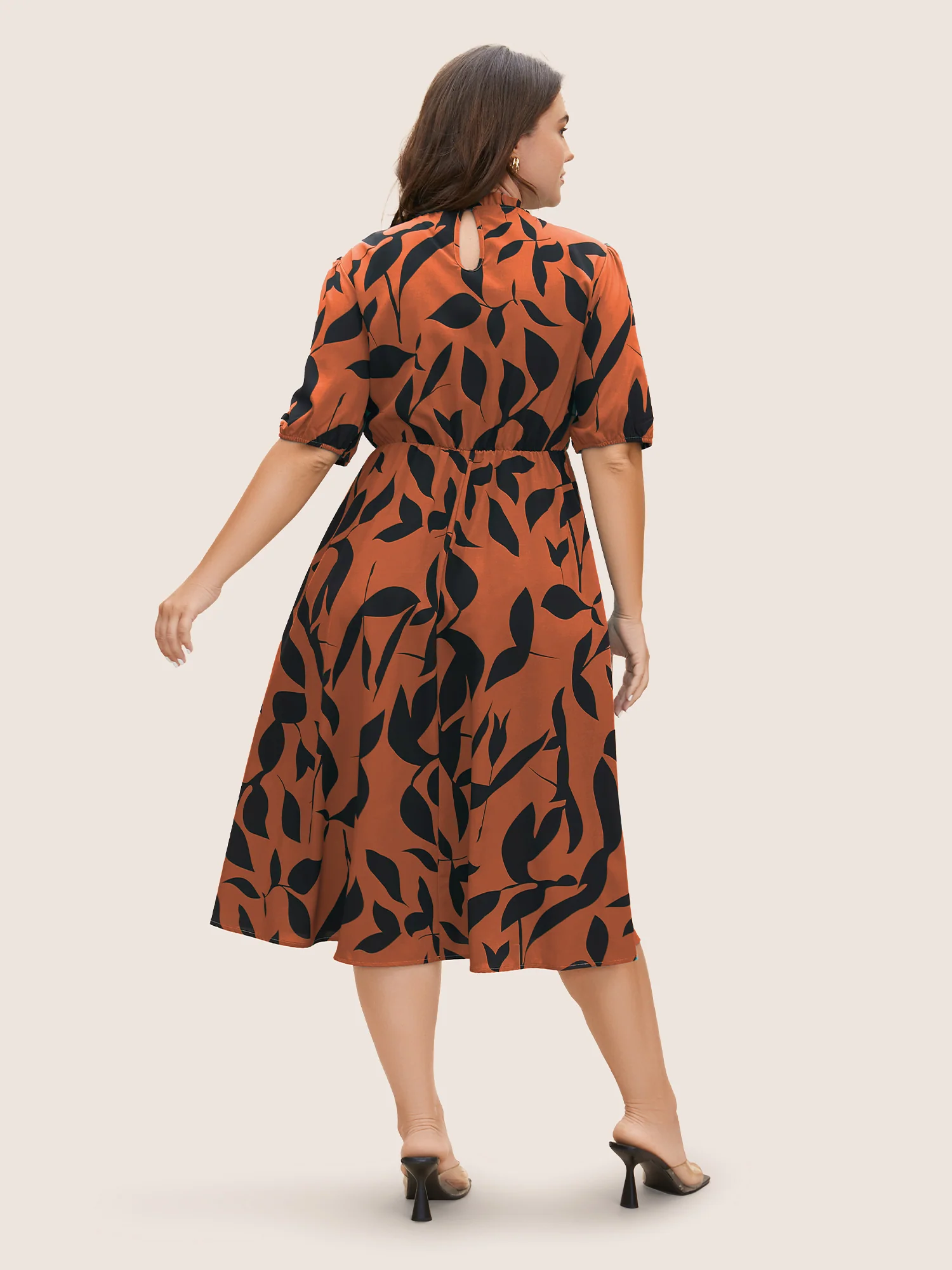 Silhouette Floral Print Mock Neck Midi Dress - Image 4